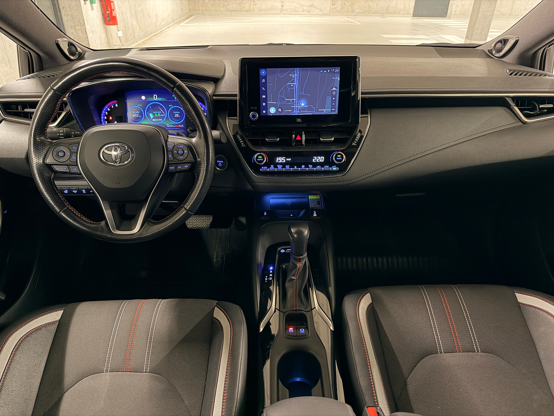 TOYOTA Corolla Touring Sports 2.0 HSD GR-S e-CVT-image-8