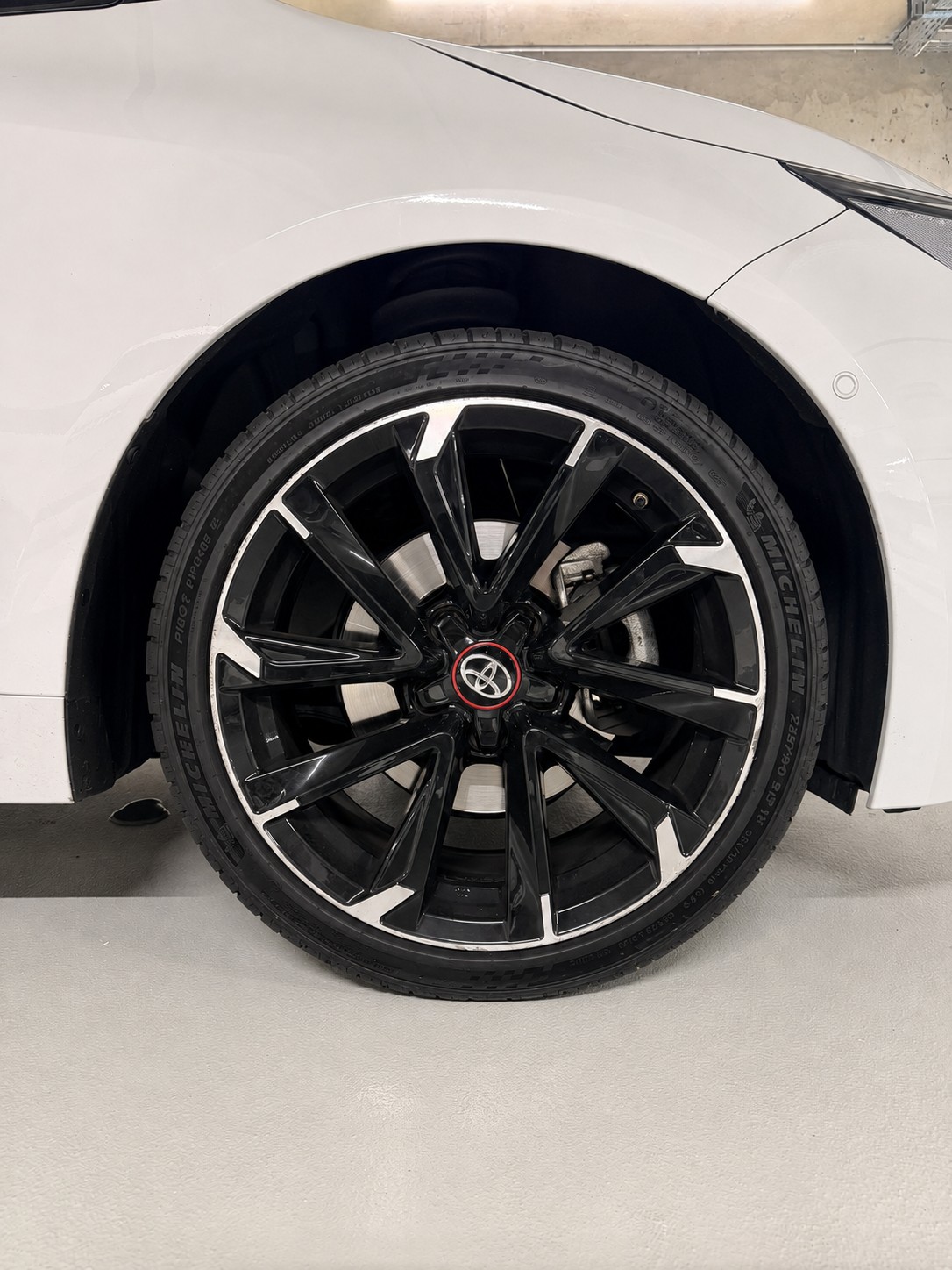 TOYOTA Corolla Touring Sports 2.0 HSD GR-S e-CVT-image-26