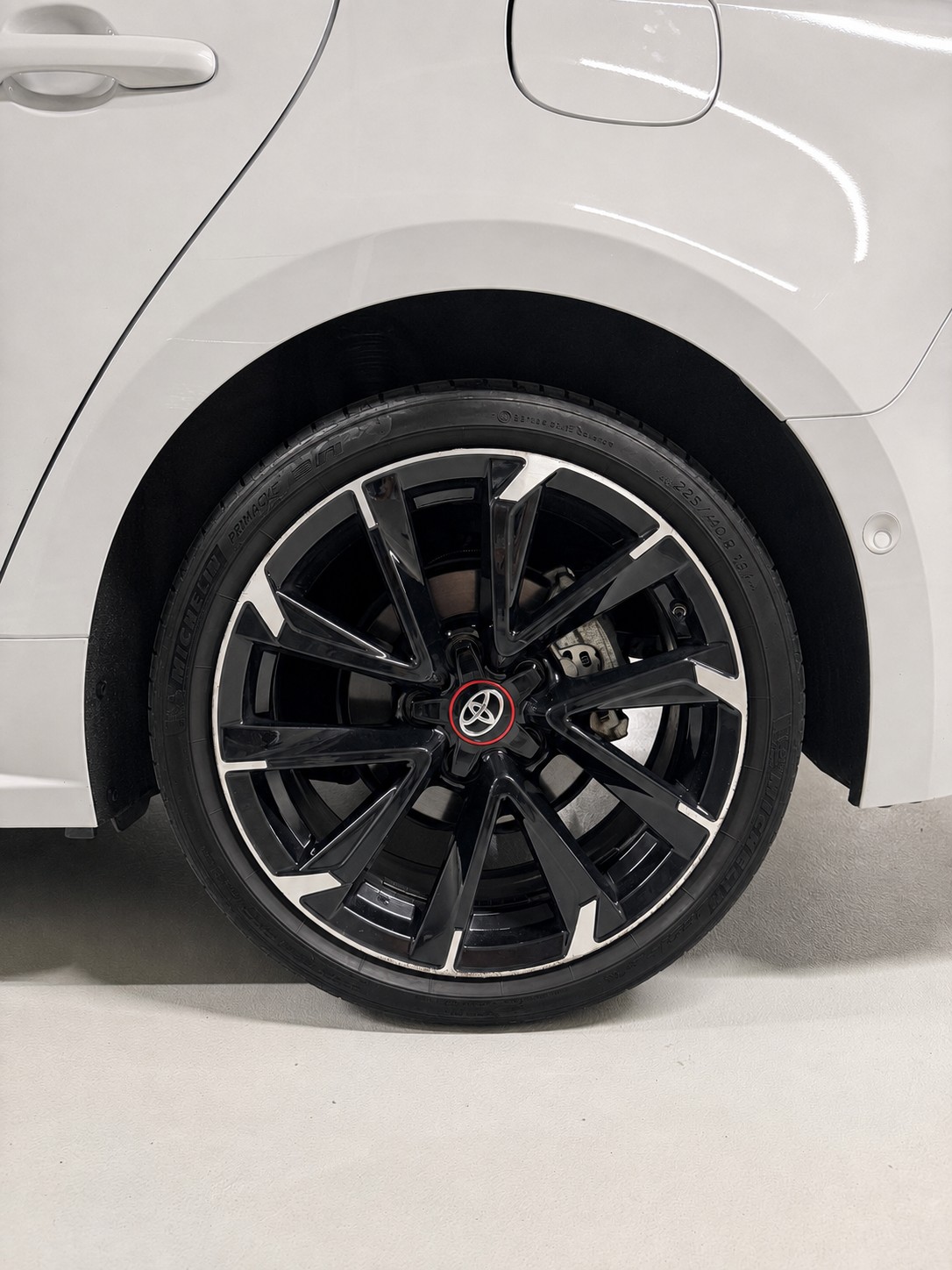 TOYOTA Corolla Touring Sports 2.0 HSD GR-S e-CVT-image-24