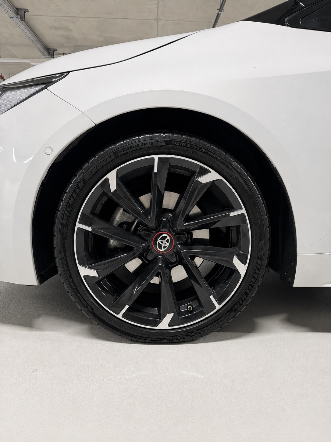 TOYOTA Corolla Touring Sports 2.0 HSD GR-S e-CVT-image-23