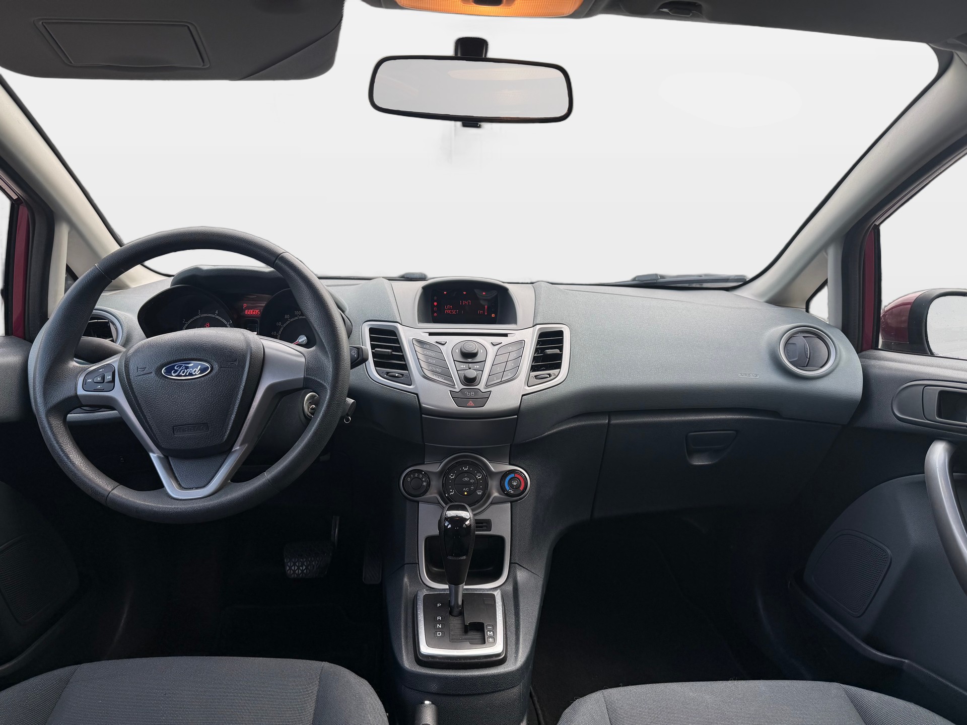 FORD Fiesta 1.4 16V Trend Automatic(M)-image-8