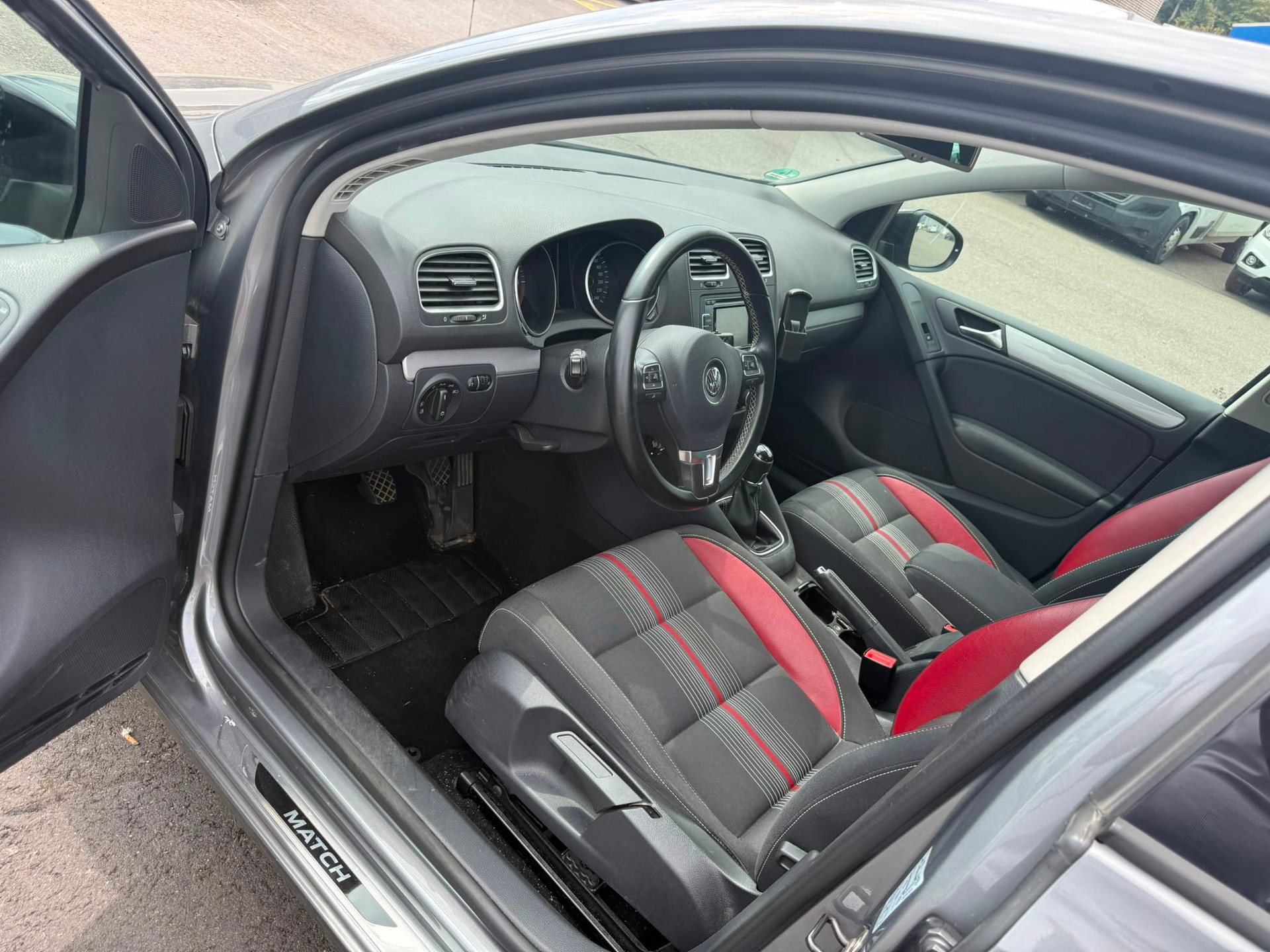 VW CrossGolf 1.6 TDI-image-6