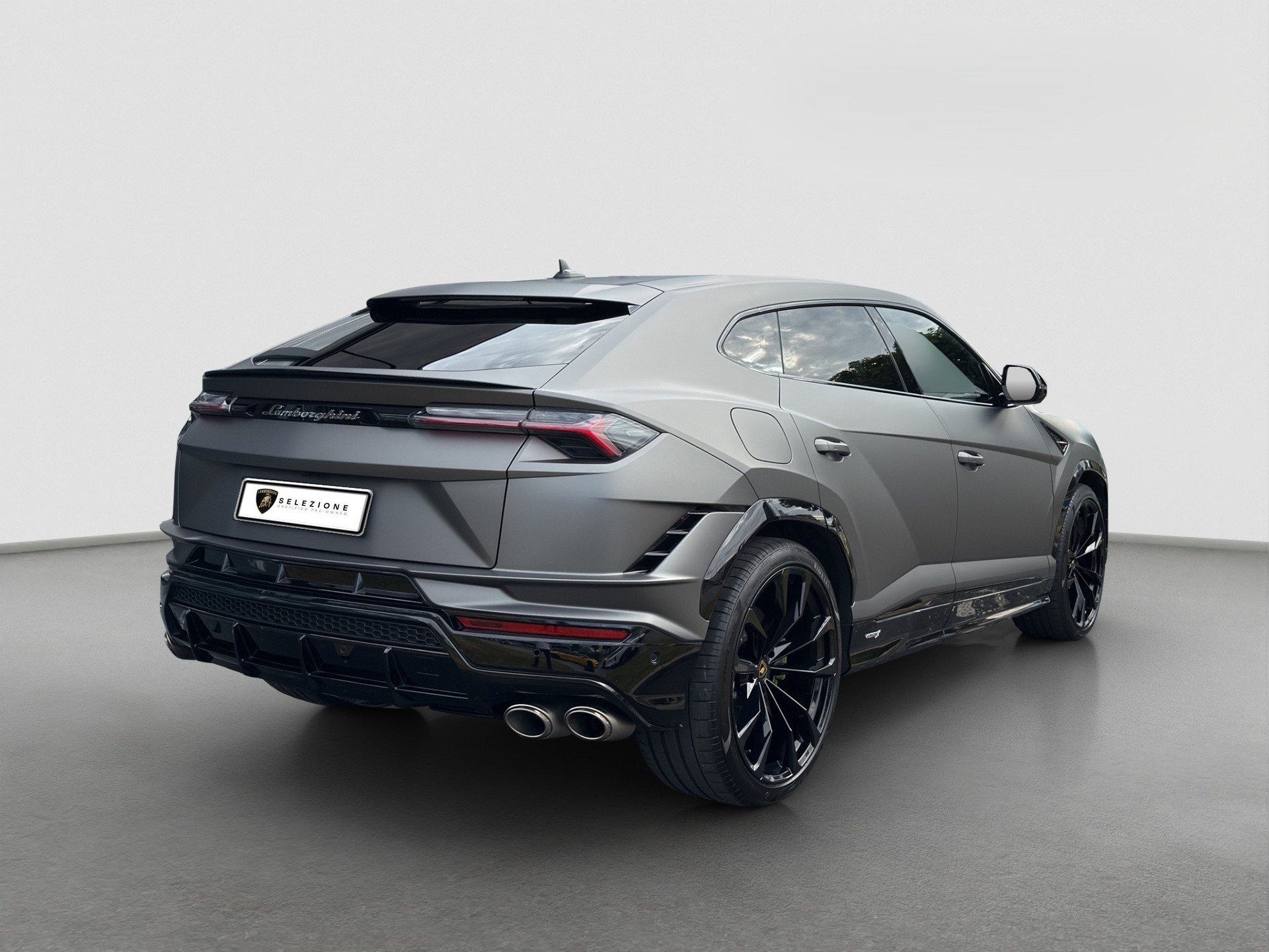 LAMBORGHINI Urus S E-Gear-image-2