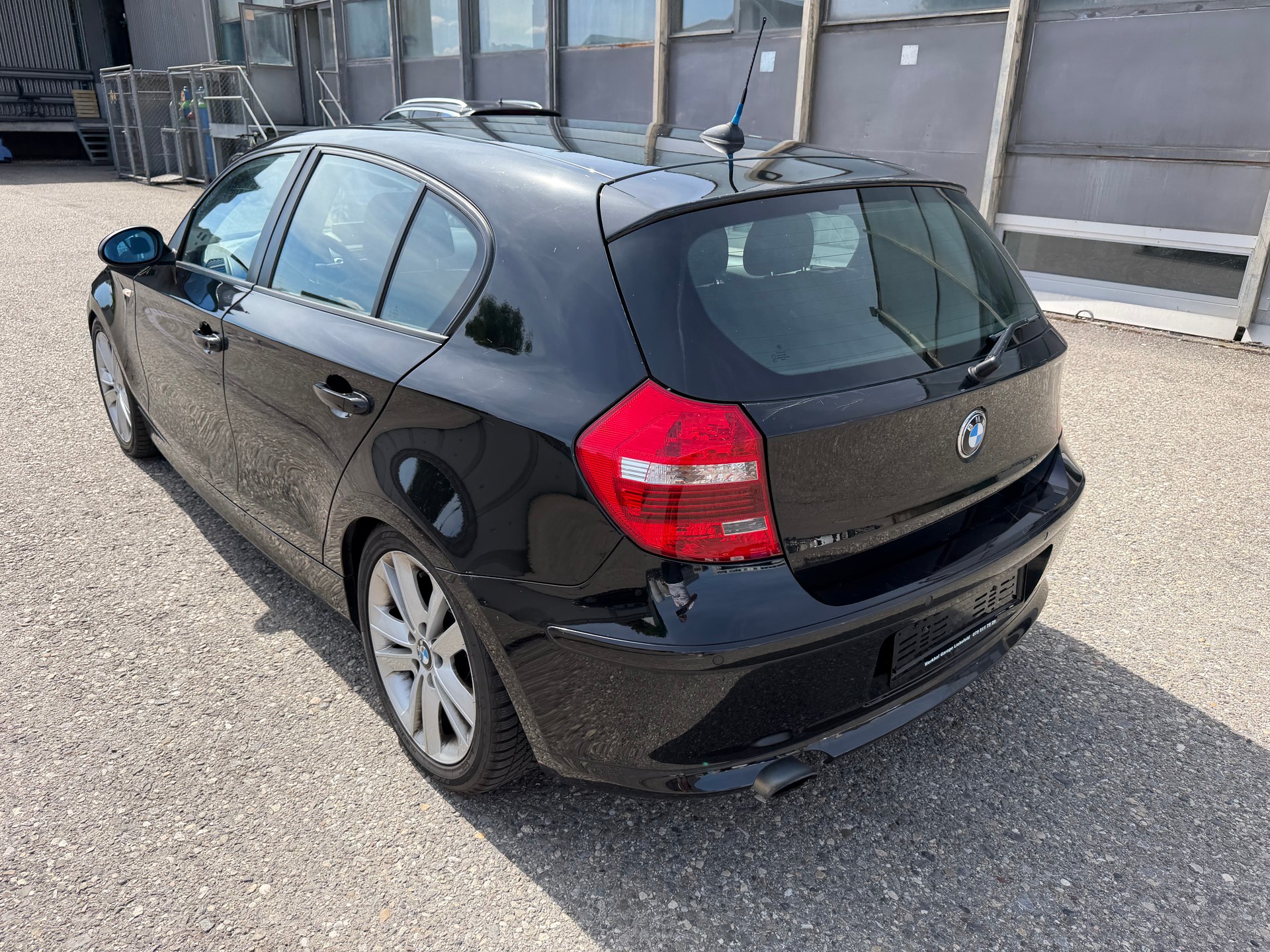 BMW 116i Access-image-3