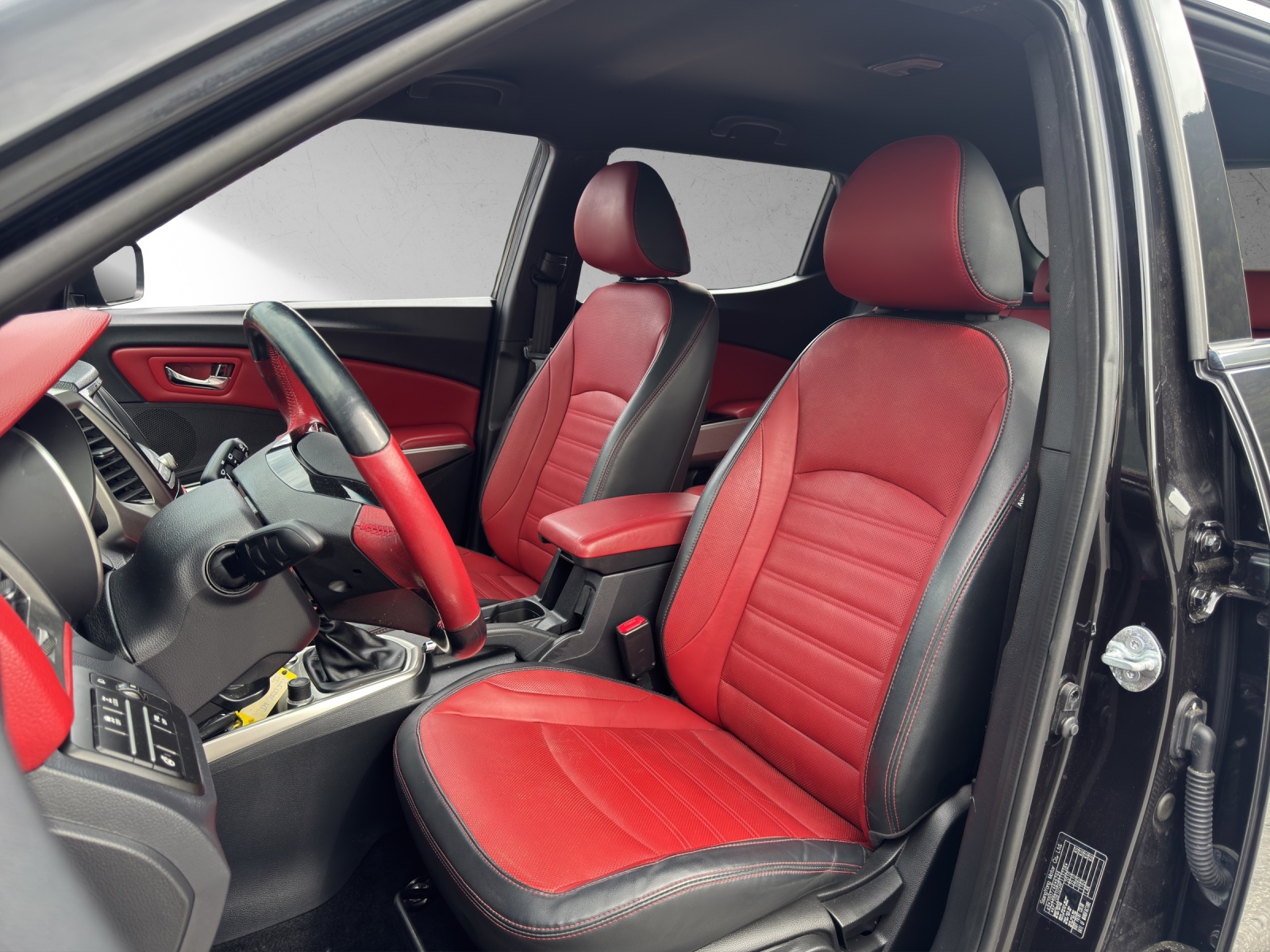 KGM-SsangYong Tivoli 1.6 eXDi Quartz 4WD-image-11