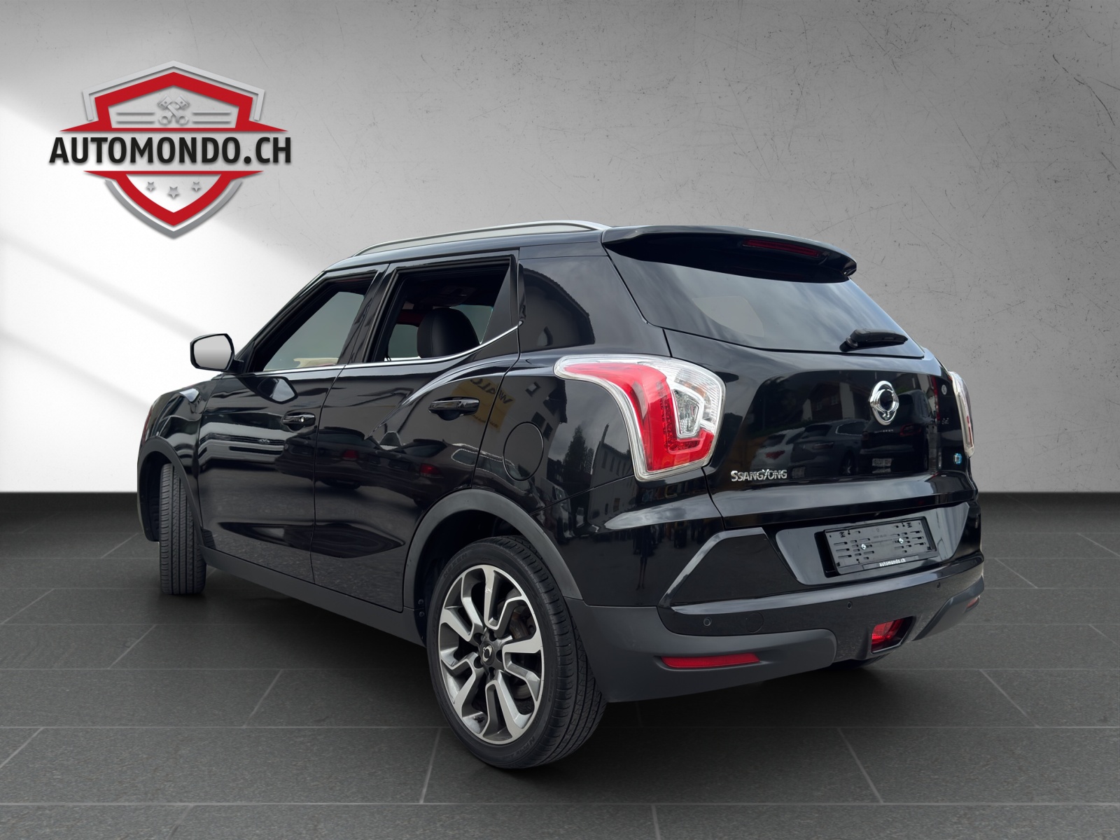KGM-SsangYong Tivoli 1.6 eXDi Quartz 4WD-image-3