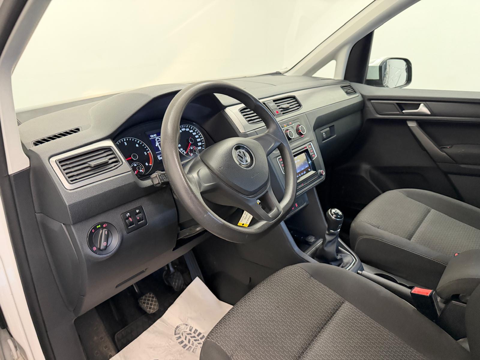 VW Caddy 2.0 TDI Trendline 4m-image-9