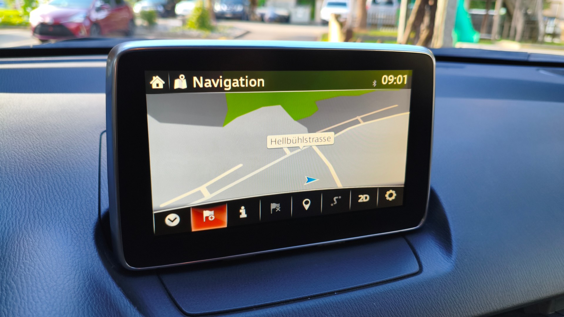 MAZDA 2 1.5i 16V Skyactiv-G Revolution-image-13