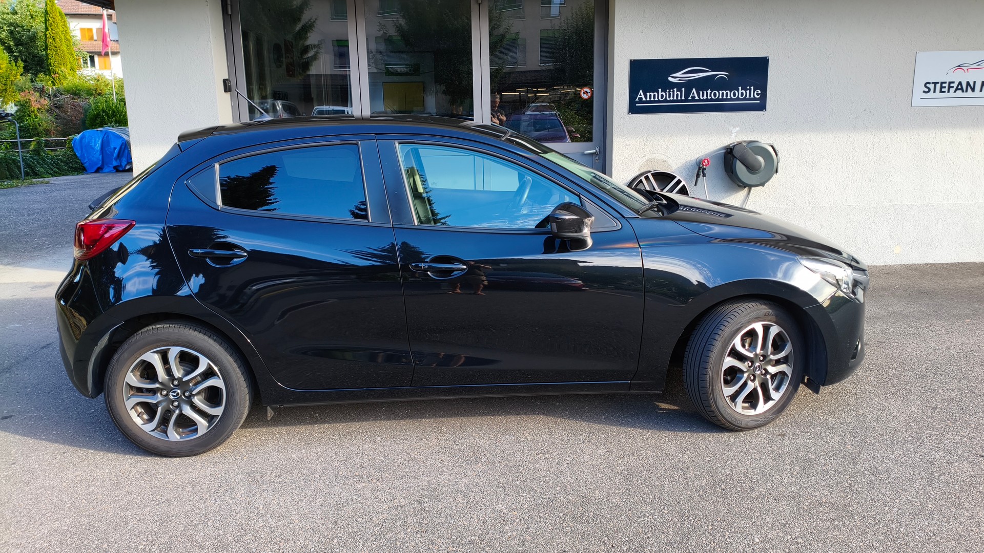 MAZDA 2 1.5i 16V Skyactiv-G Revolution-image-1