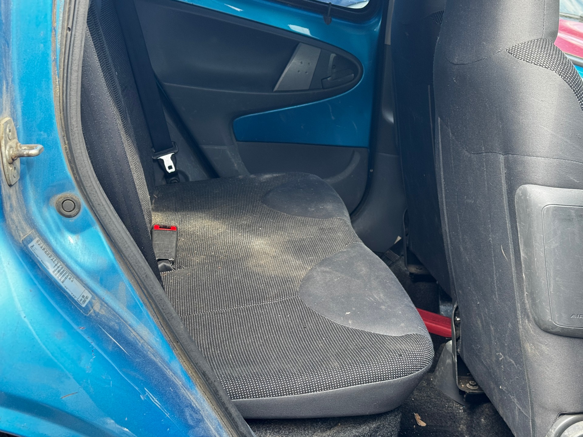 PEUGEOT 107 1.0 Trendy-image-12