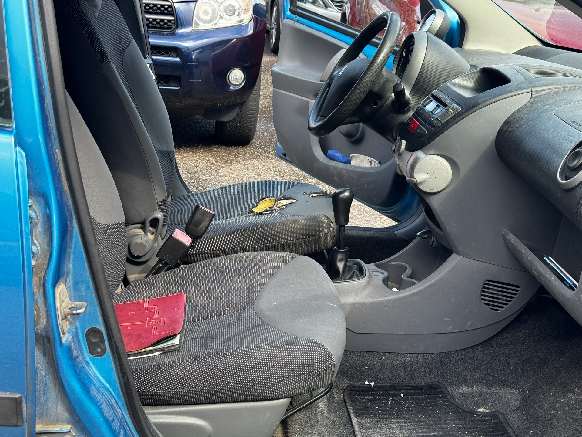 PEUGEOT 107 1.0 Trendy-image-10