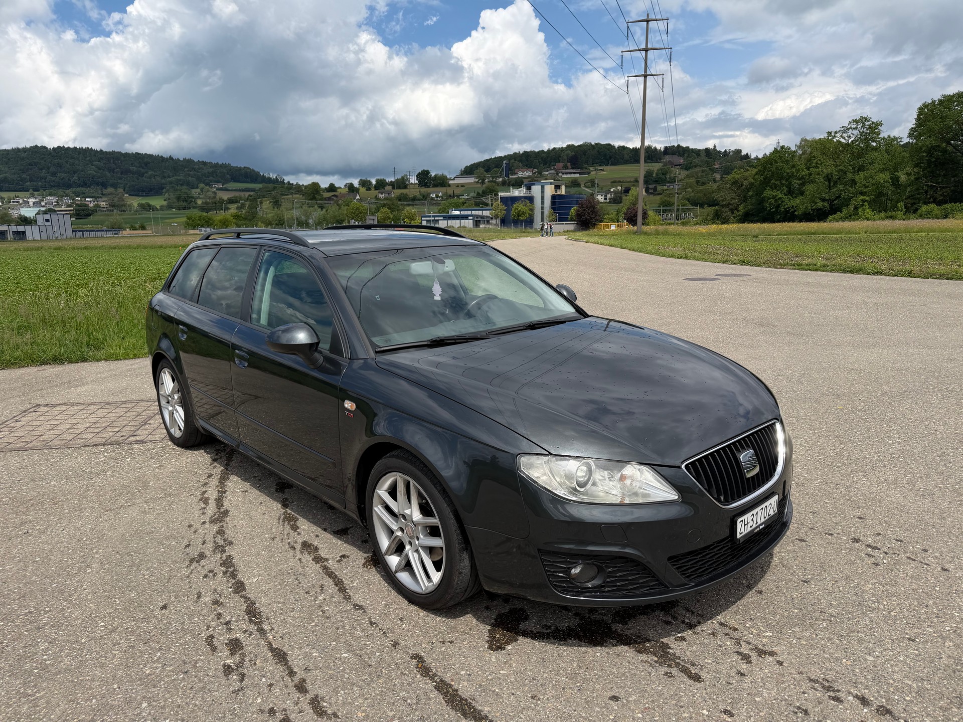SEAT Exeo ST 2.0 TDI Sport-showroom-element-3