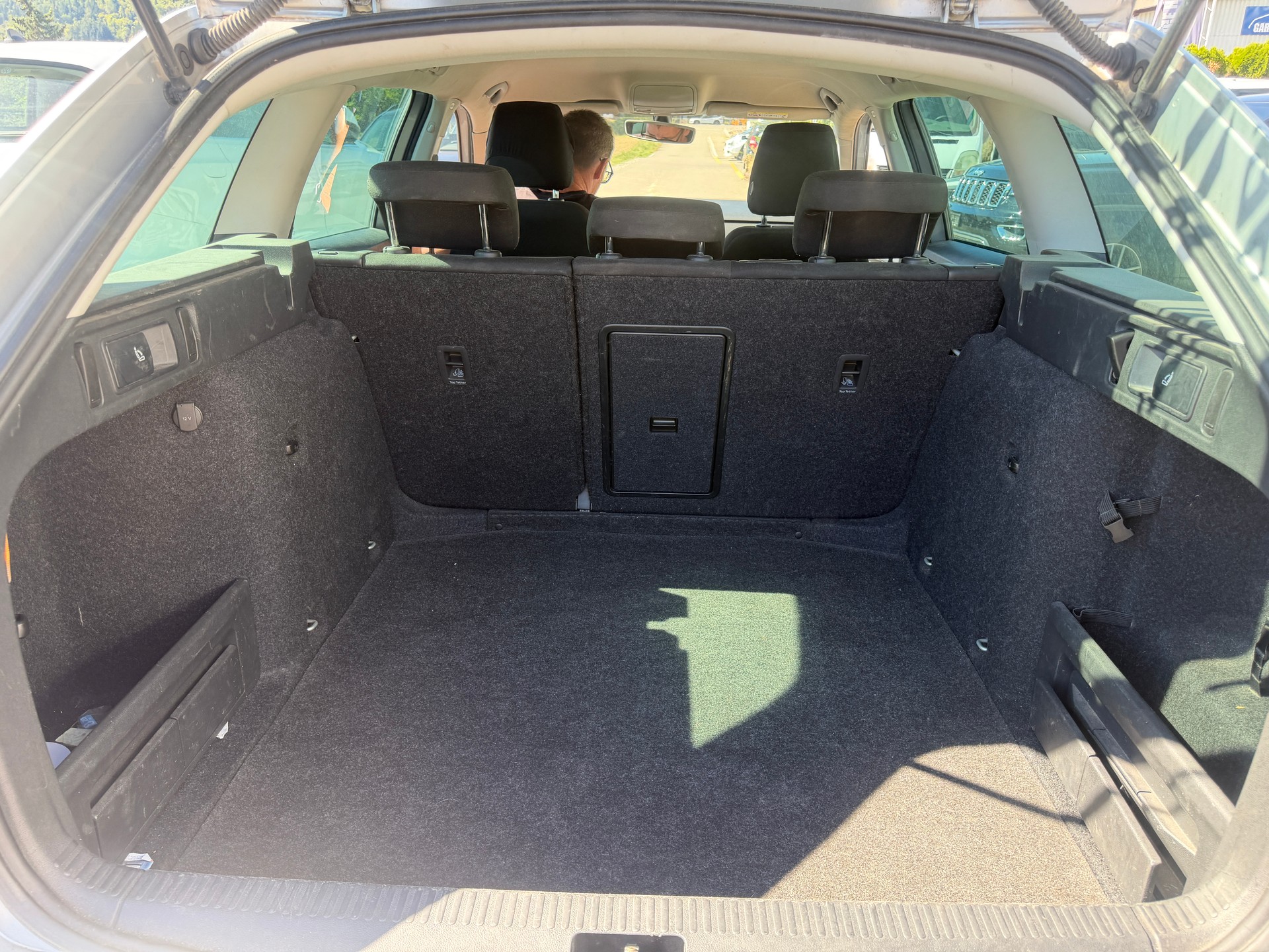 SKODA Octavia Combi 2.0 TDI Soleil 4x4 DSG-image-13
