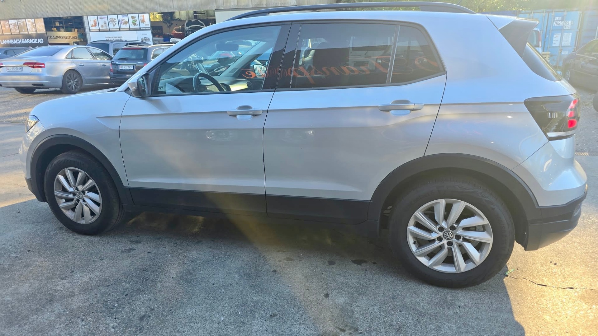 VW T-Cross 1.0 TSI Life-image-3