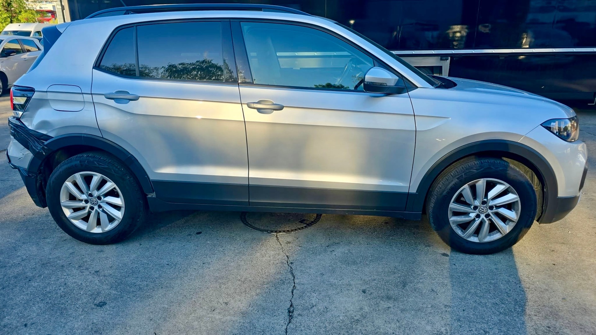 VW T-Cross 1.0 TSI Life-image-2