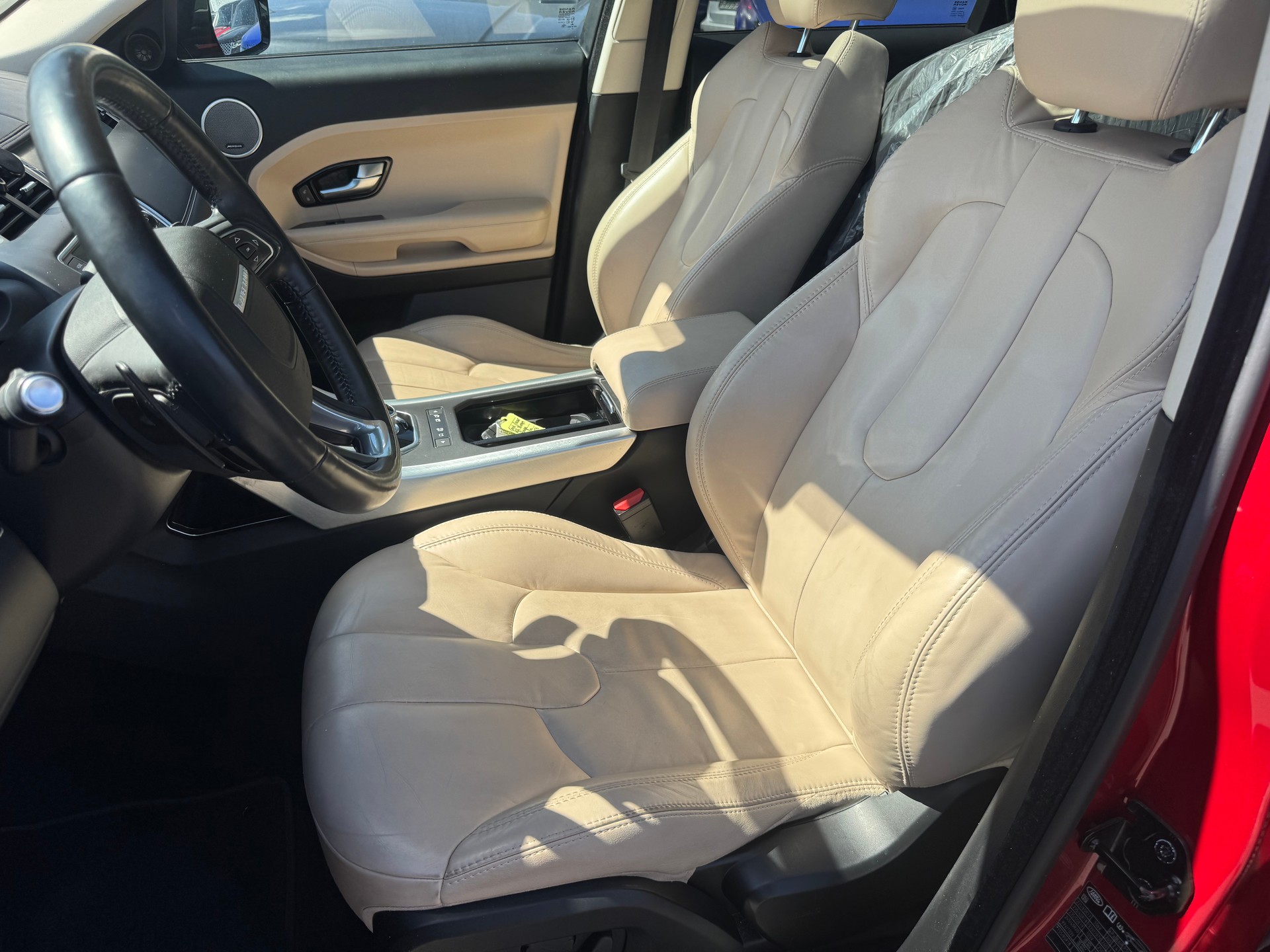 LAND ROVER Range Rover Evoque 2.0 Si4 Prestige AT9-image-16