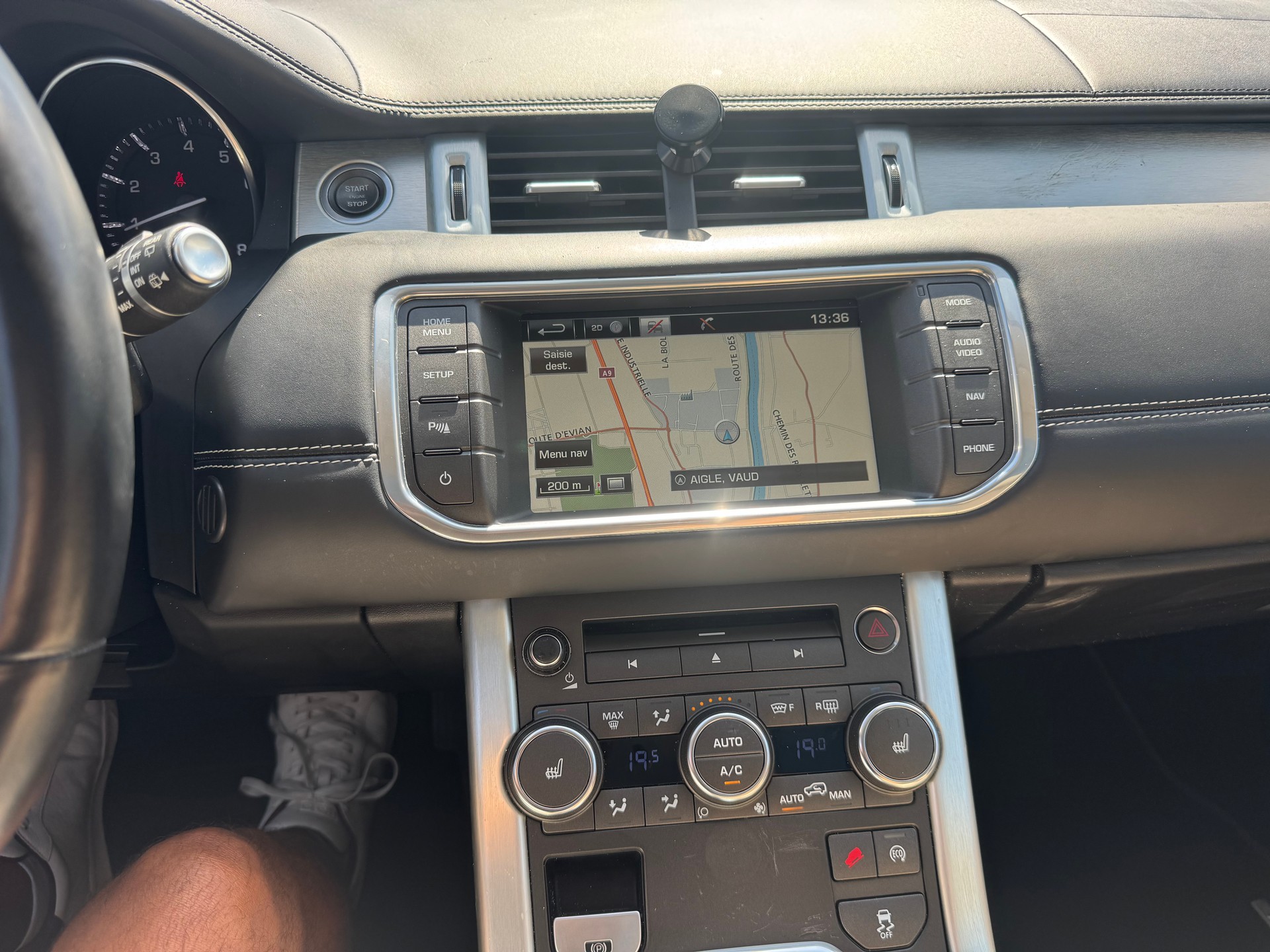 LAND ROVER Range Rover Evoque 2.0 Si4 Prestige AT9-image-22