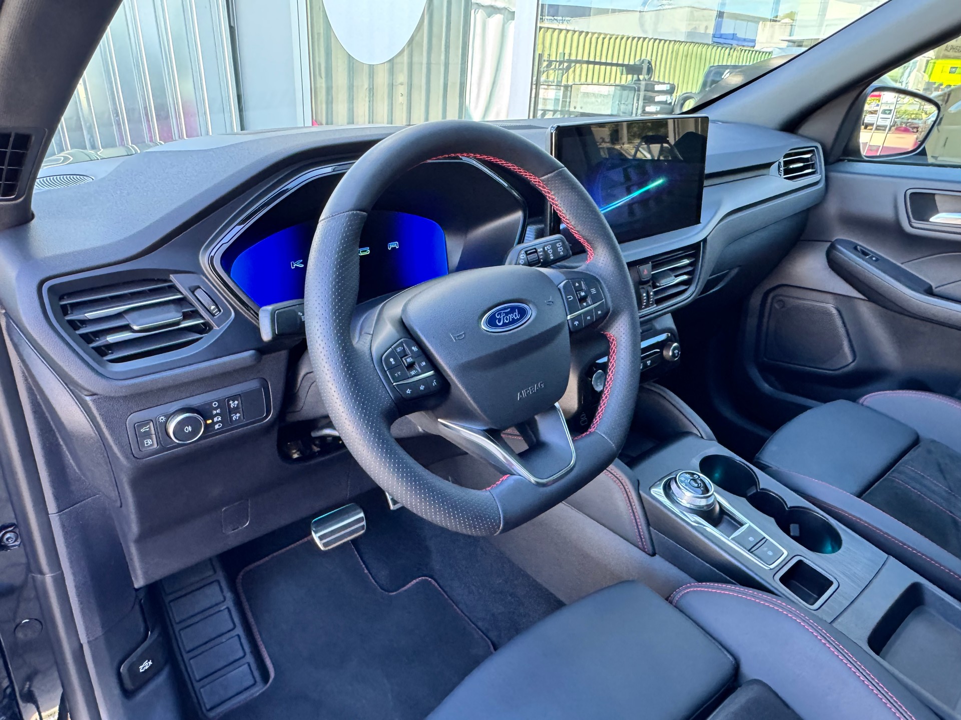 FORD Kuga 2.5 PHEV ST-Line X FWD+LED Scheinwerfer+Navigation+Rückfahrkamera+Sitz-/Lenkradheizung+ACC+Fahrassistenz+Panorama-Glasdach+-image-13