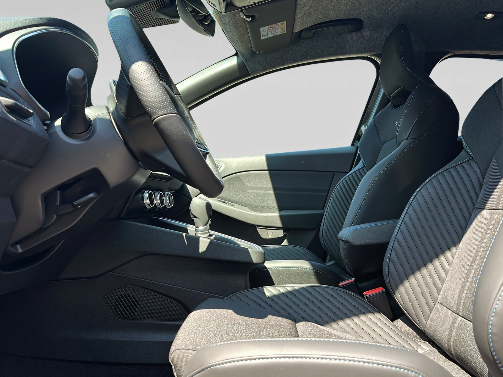 RENAULT Clio-image-4