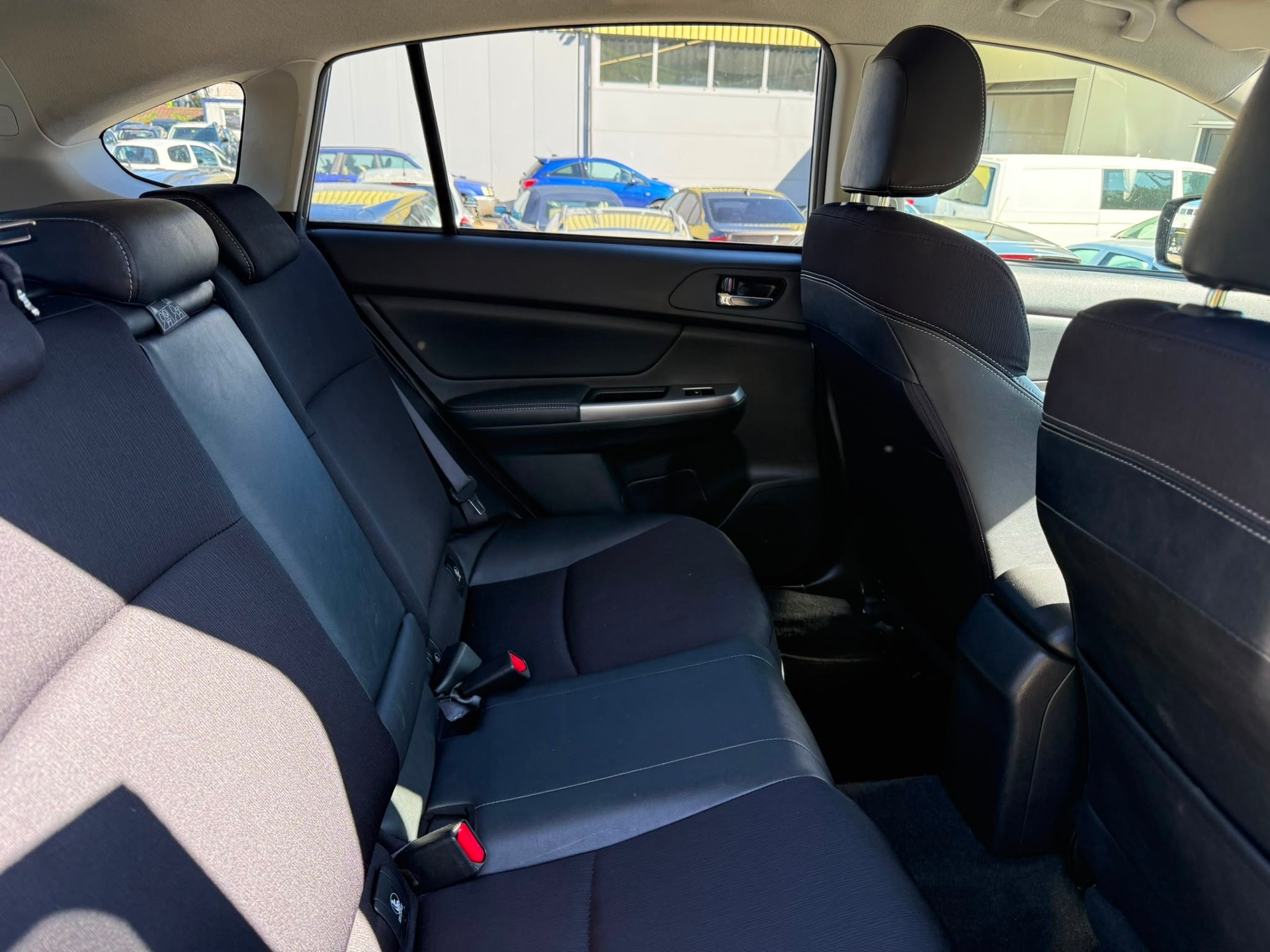 SUBARU Impreza 2.0 Swiss Sport Lineartronic-image-11