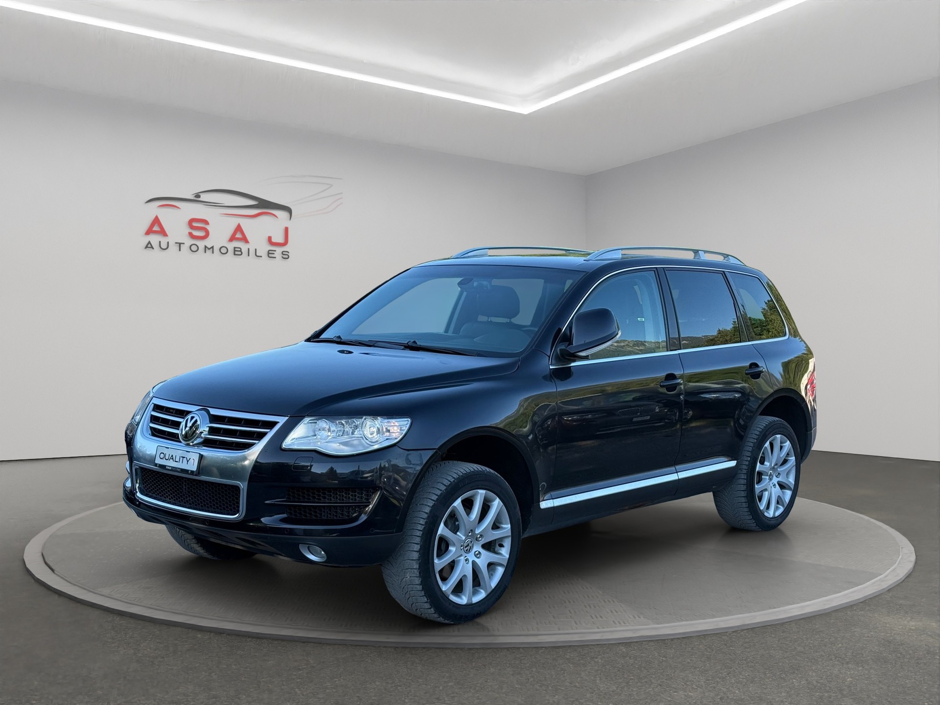 VW Touareg 3.0 TDI Tiptronic-image-2