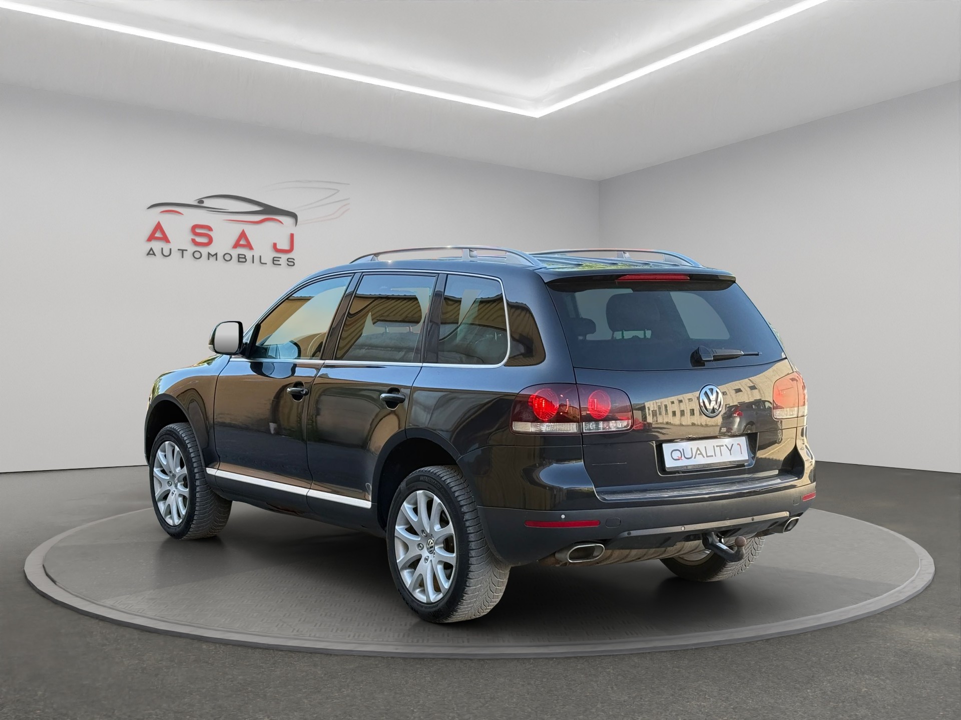 VW Touareg 3.0 TDI Tiptronic-image-4