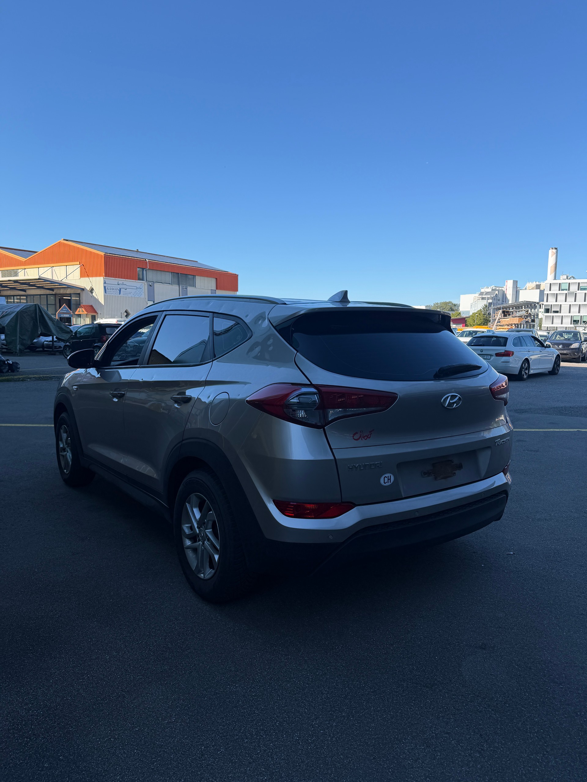 HYUNDAI Tucson 1.7 CRDI Plena 2WD-image-4