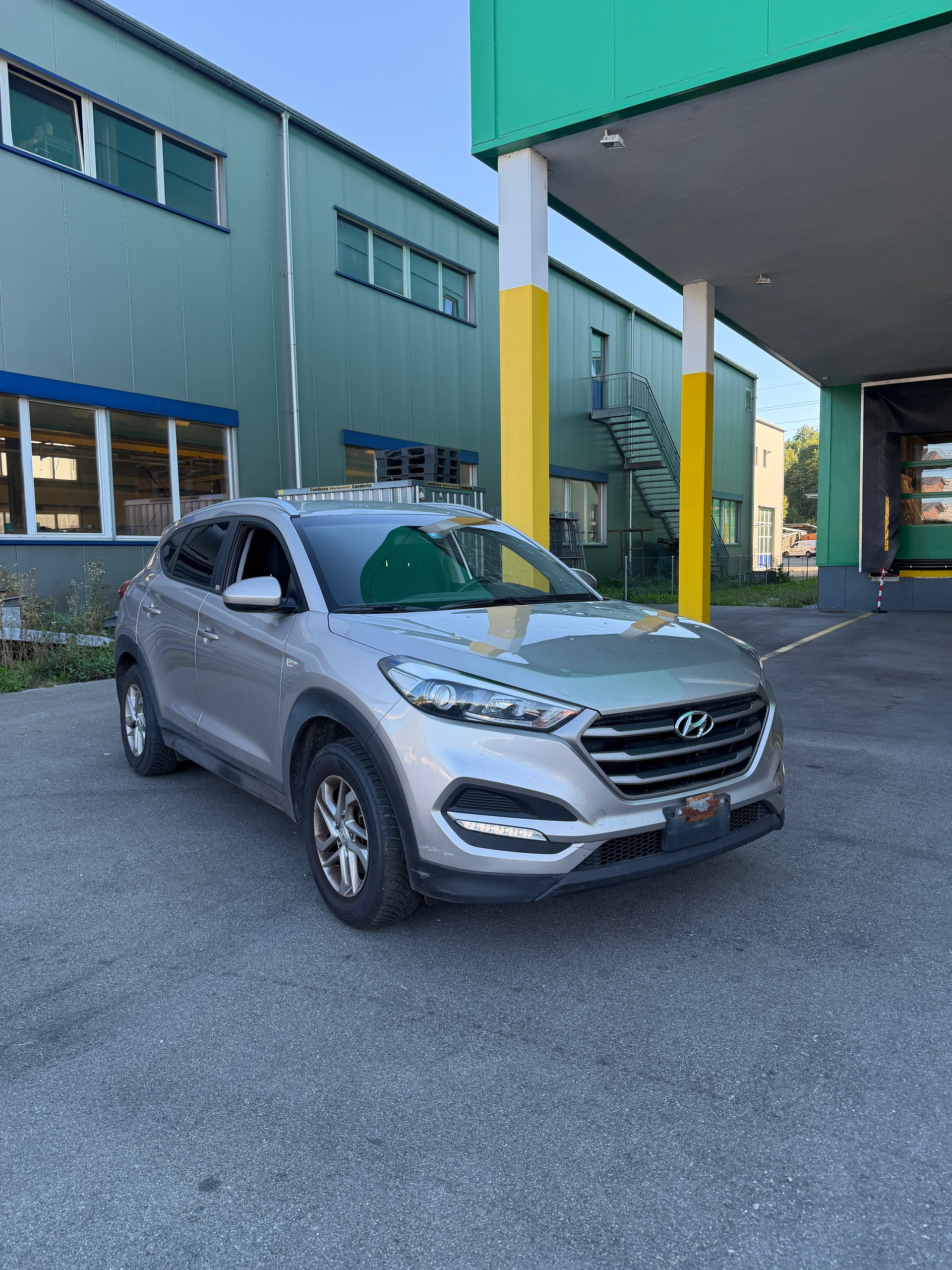 HYUNDAI Tucson 1.7 CRDI Plena 2WD-image-0