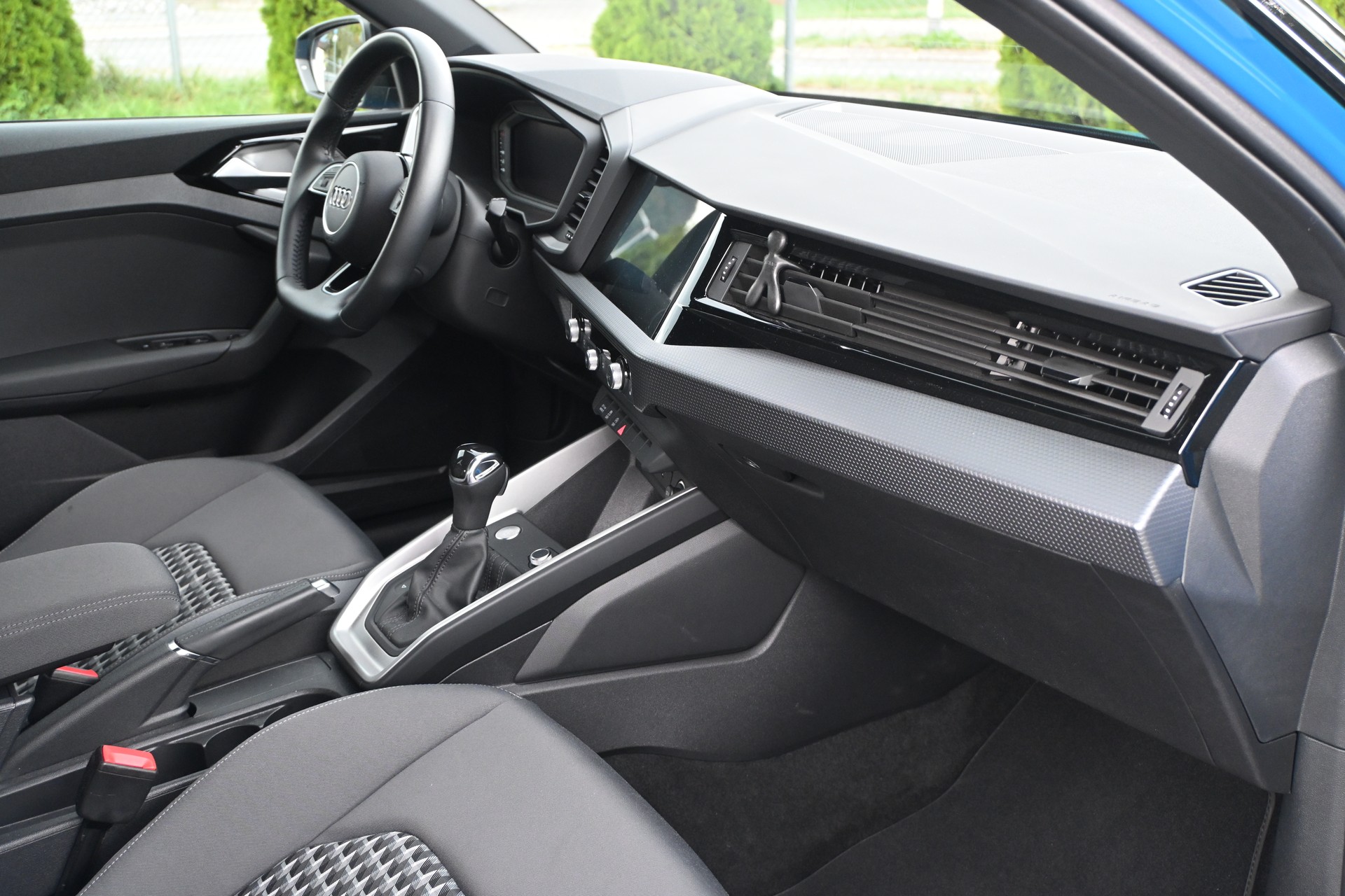 AUDI A1 SPORTBACK 35 TFSI S LINE S-TRONIC FRISCH AB MFK UND GROSSEM SERVICE INNEN AUSSEN WIE NEU 8 FACH BEREIFT TOP ANGEBOT!!!!!!-image-27