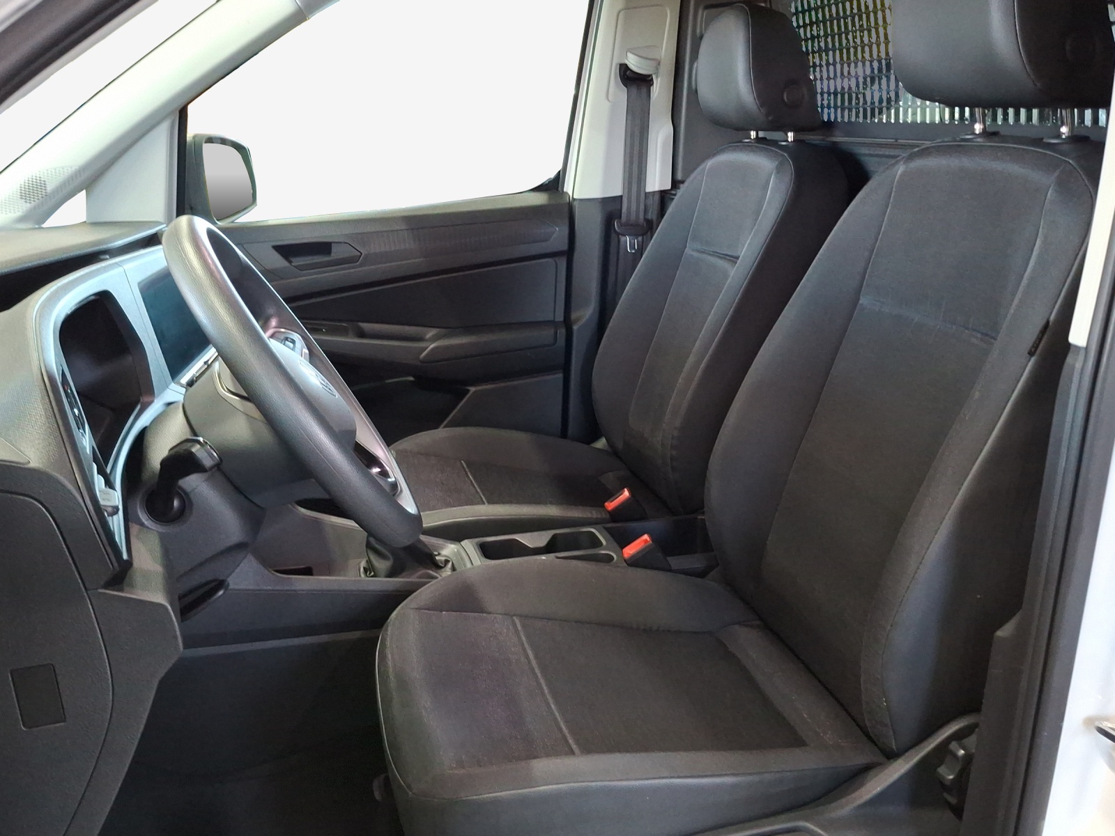 VW Caddy Cargo 2.0TDI Maxi-image-7
