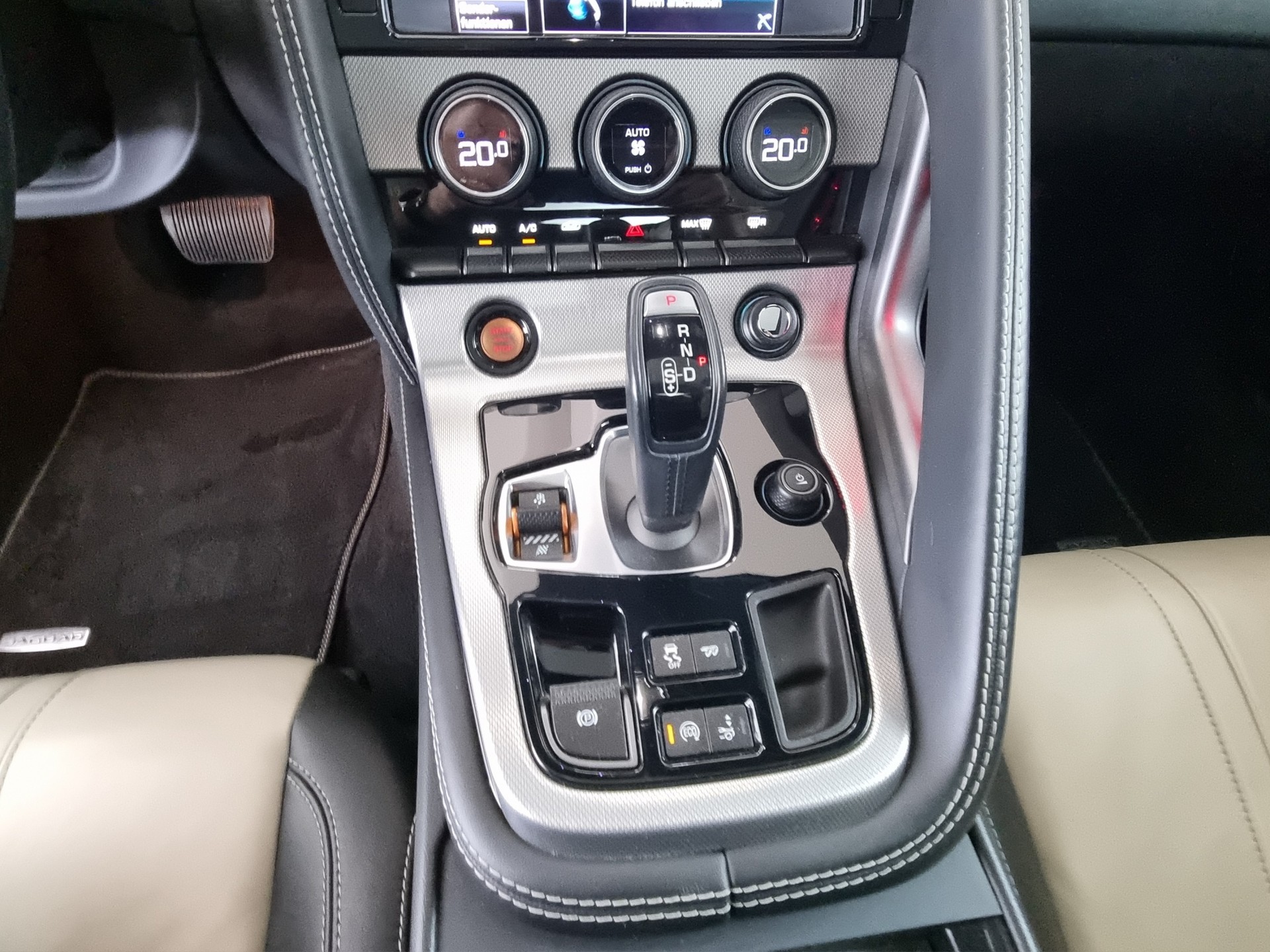 JAGUAR F-Type Coupé 5.0 V8 R-image-8