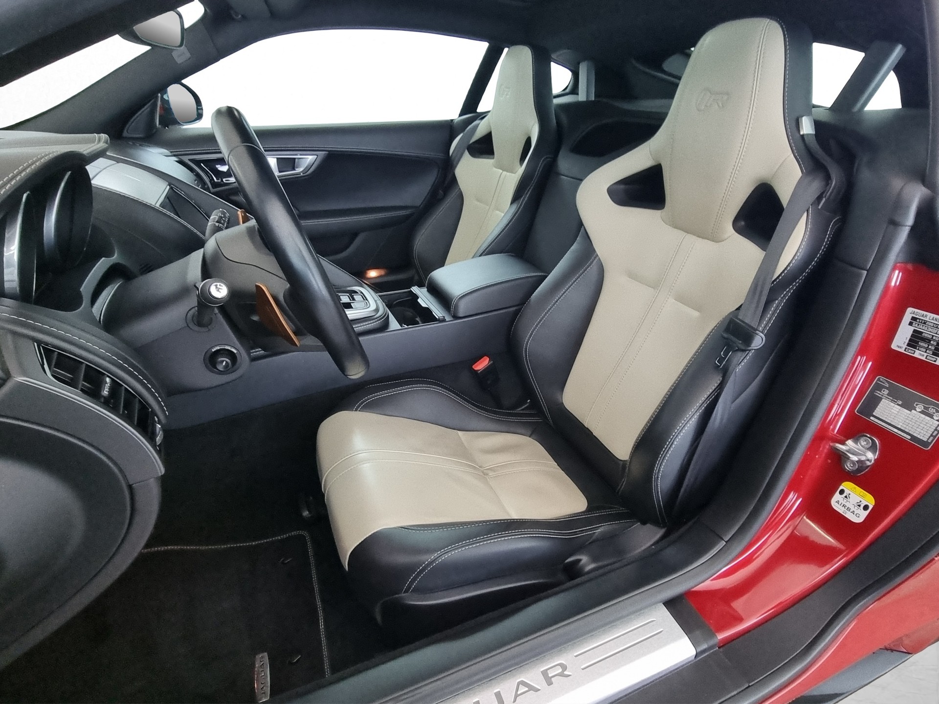 JAGUAR F-Type Coupé 5.0 V8 R-image-5