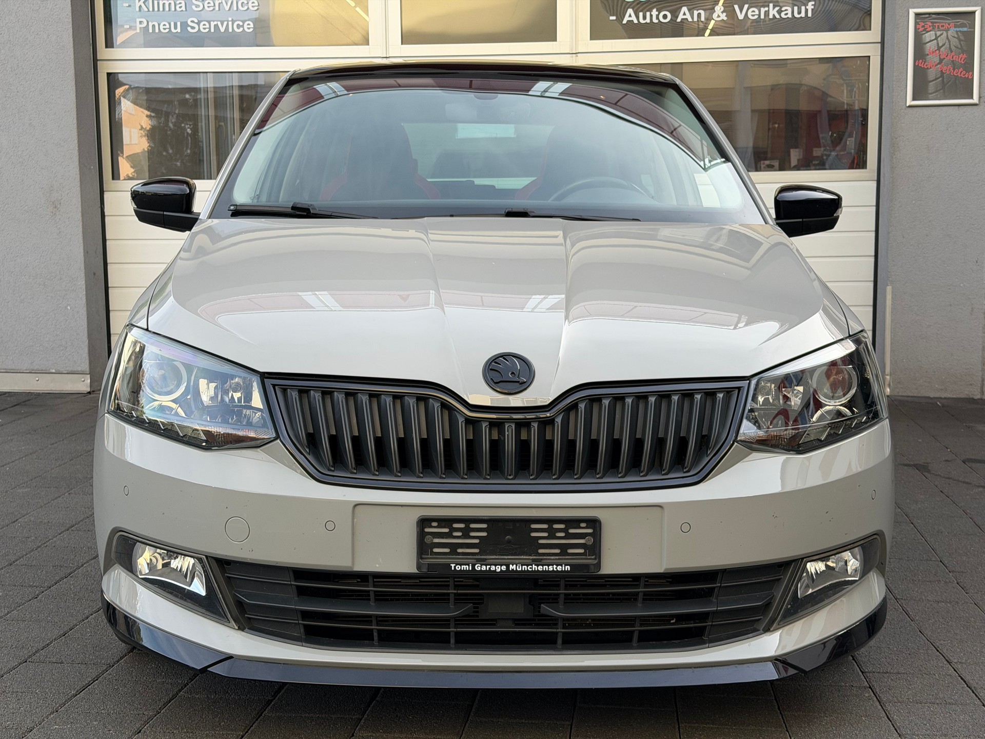 SKODA Fabia 1.2 TSI Monte Carlo*Ab MFK&Service*Panoramaglasdach*8-Fach Räder*Monte Carlo Edition*-image-2