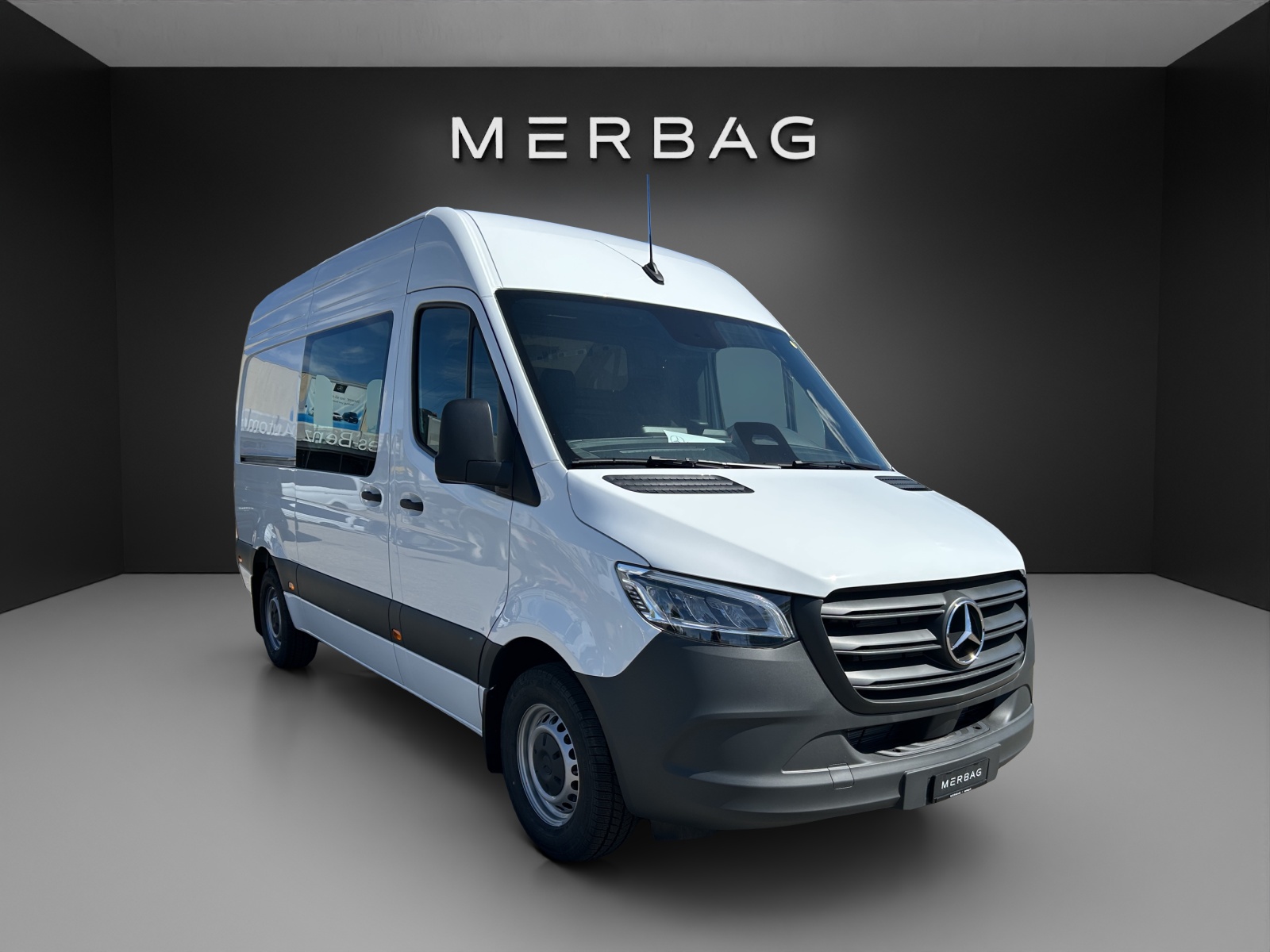 MERCEDES-BENZ Sprinter 319 CDI Standard 9G-TRONIC-image-0