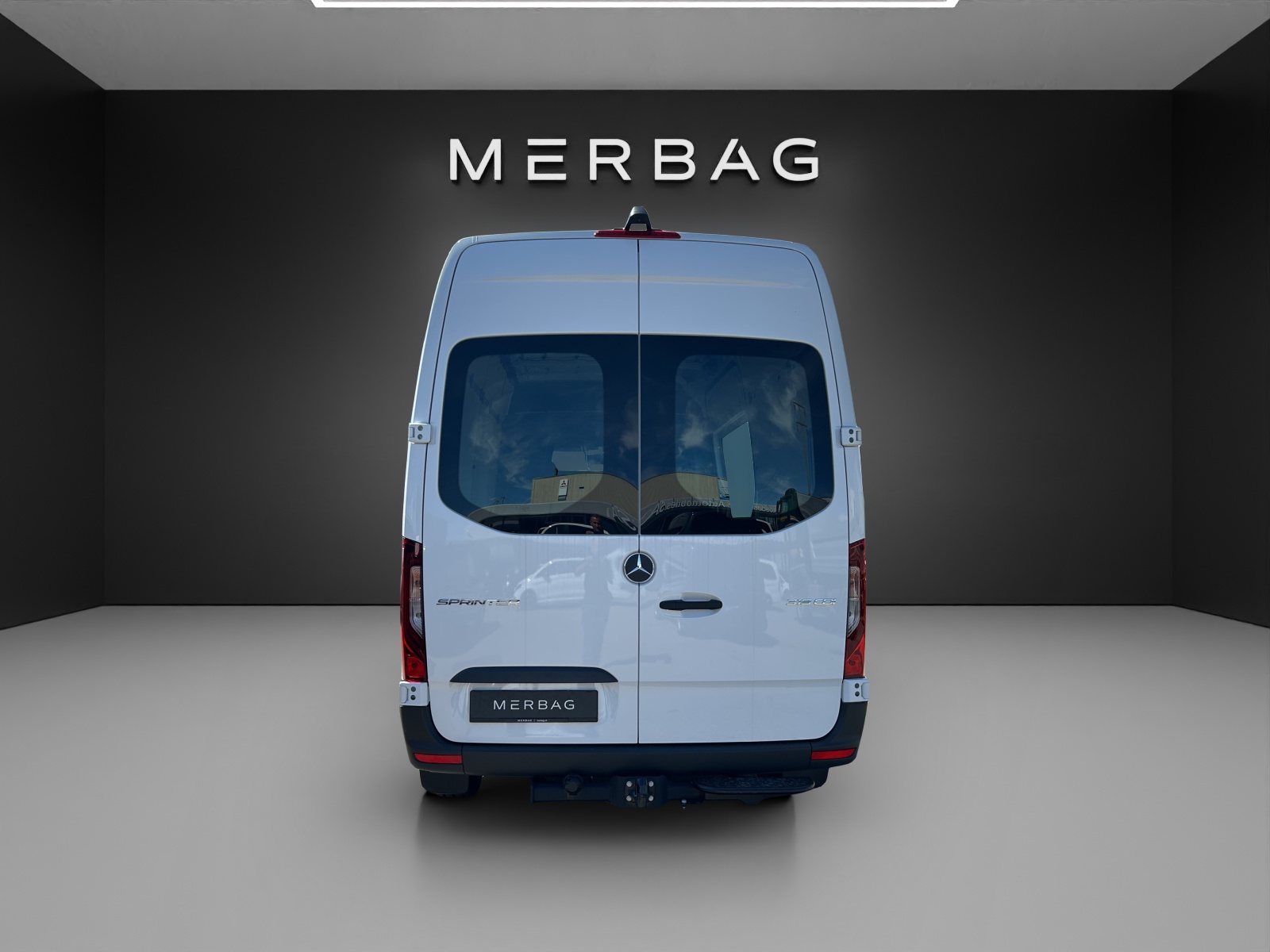 MERCEDES-BENZ Sprinter 319 CDI Standard 9G-TRONIC-image-4
