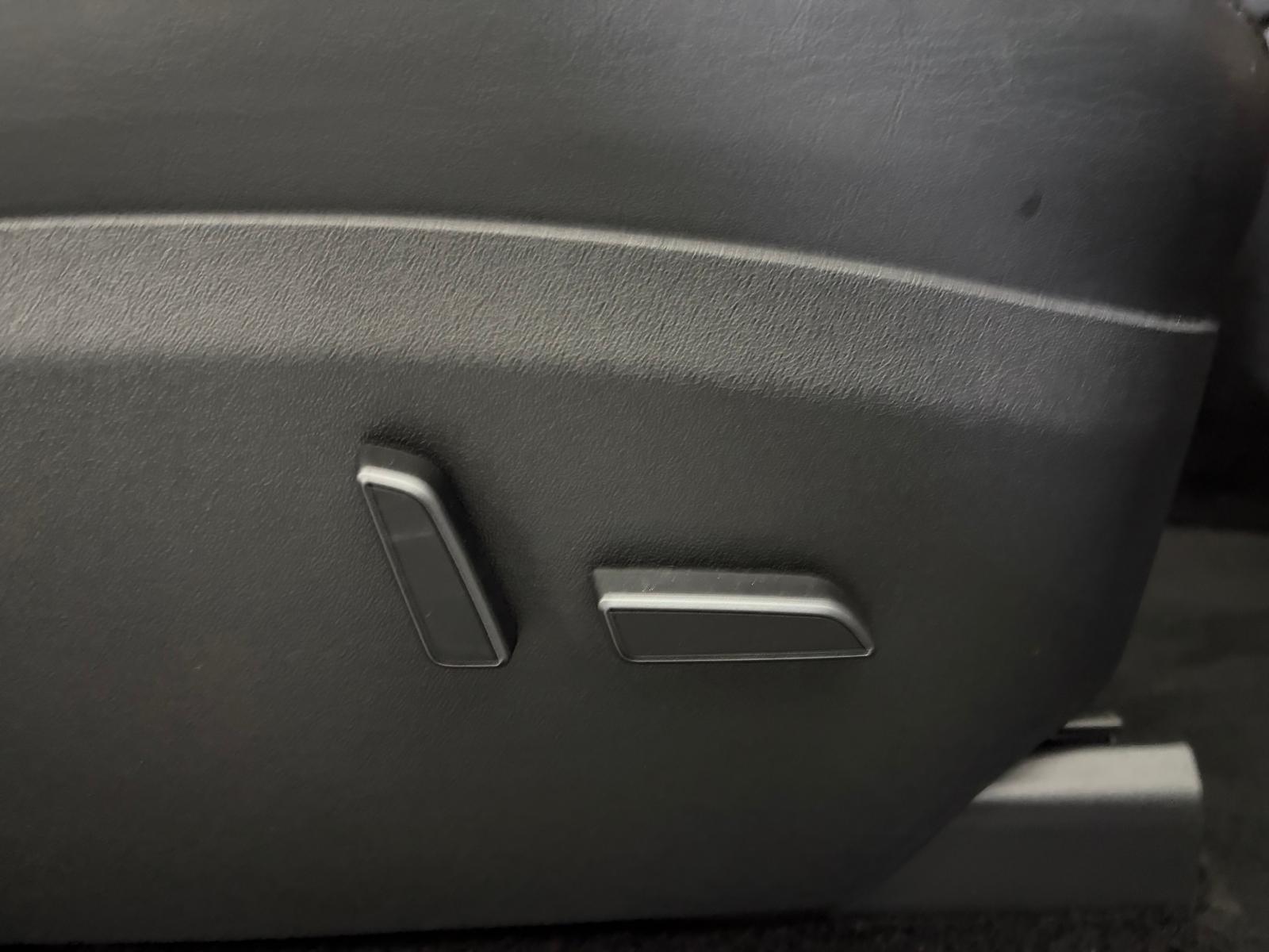 TESLA Model Y Long Range RWD - 1ère main-image-14