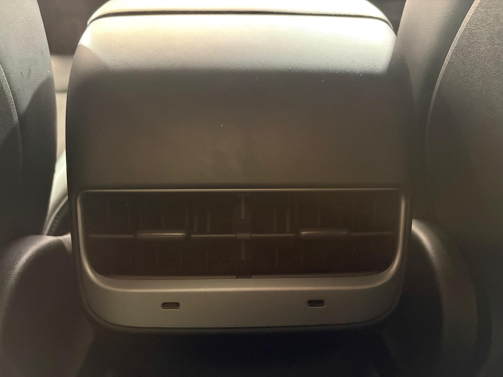 TESLA Model Y Long Range RWD - 1ère main-image-11