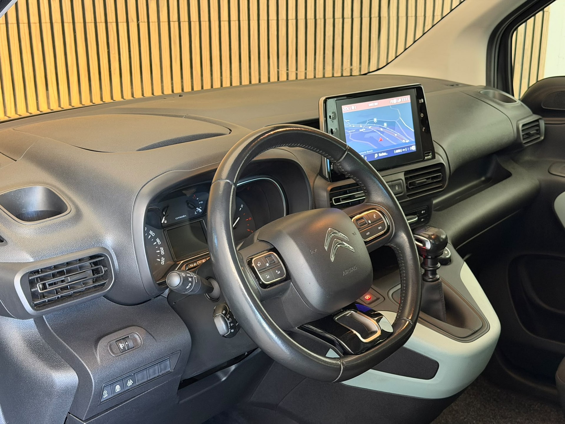CITROEN Berlingo XL 1.5 BlueHDi 7 Plätze Feel-image-9