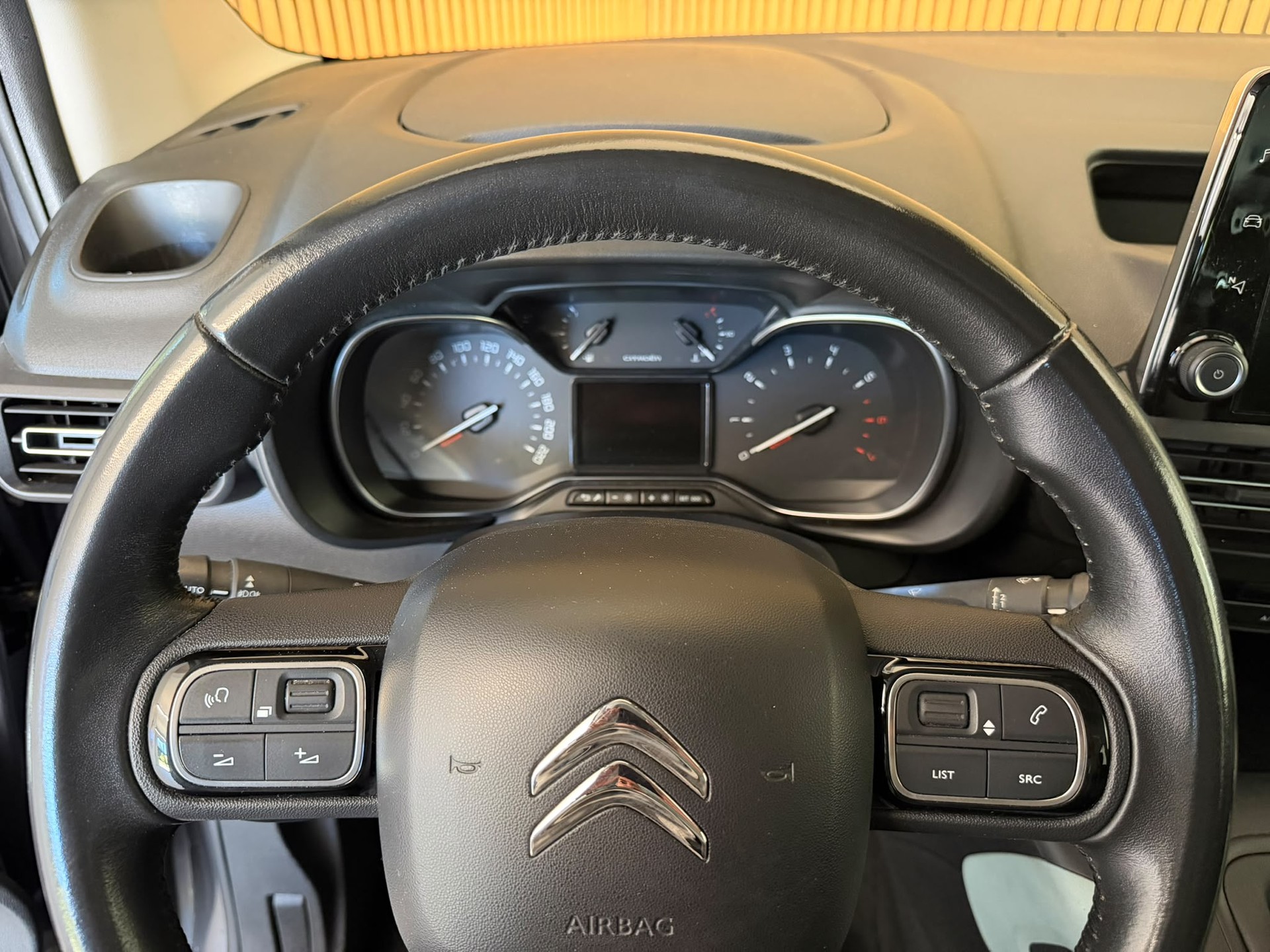 CITROEN Berlingo XL 1.5 BlueHDi 7 Plätze Feel-image-21