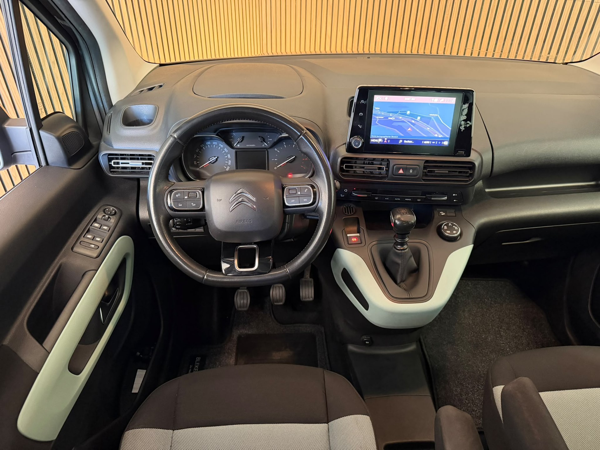CITROEN Berlingo XL 1.5 BlueHDi 7 Plätze Feel-image-11