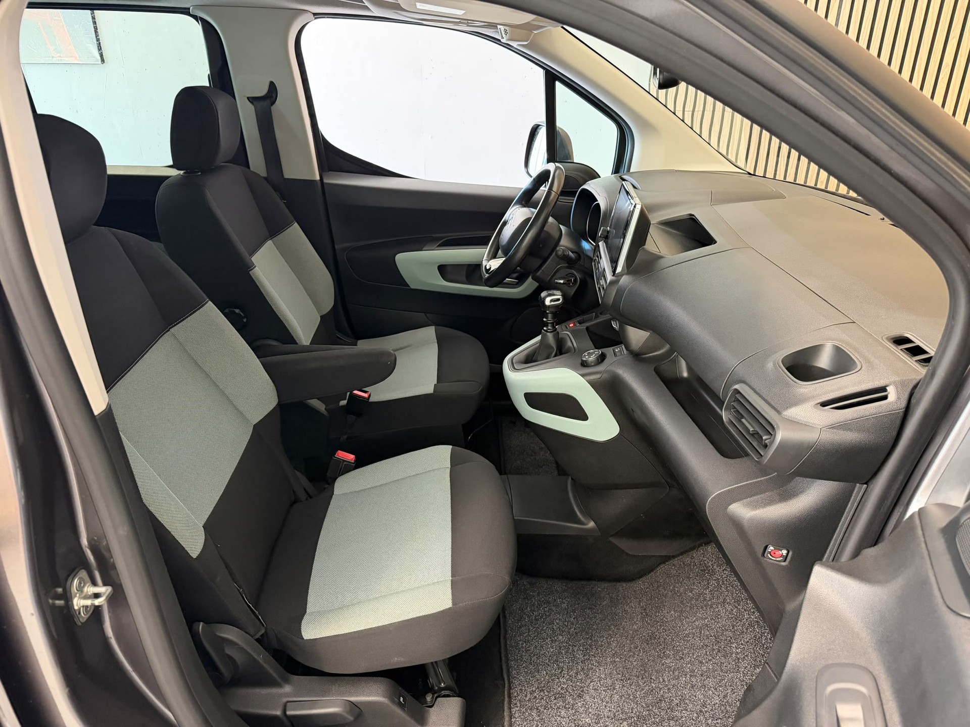 CITROEN Berlingo XL 1.5 BlueHDi 7 Plätze Feel-image-18