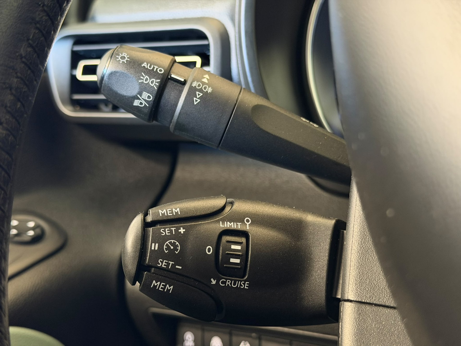 CITROEN Berlingo XL 1.5 BlueHDi 7 Plätze Feel-image-20