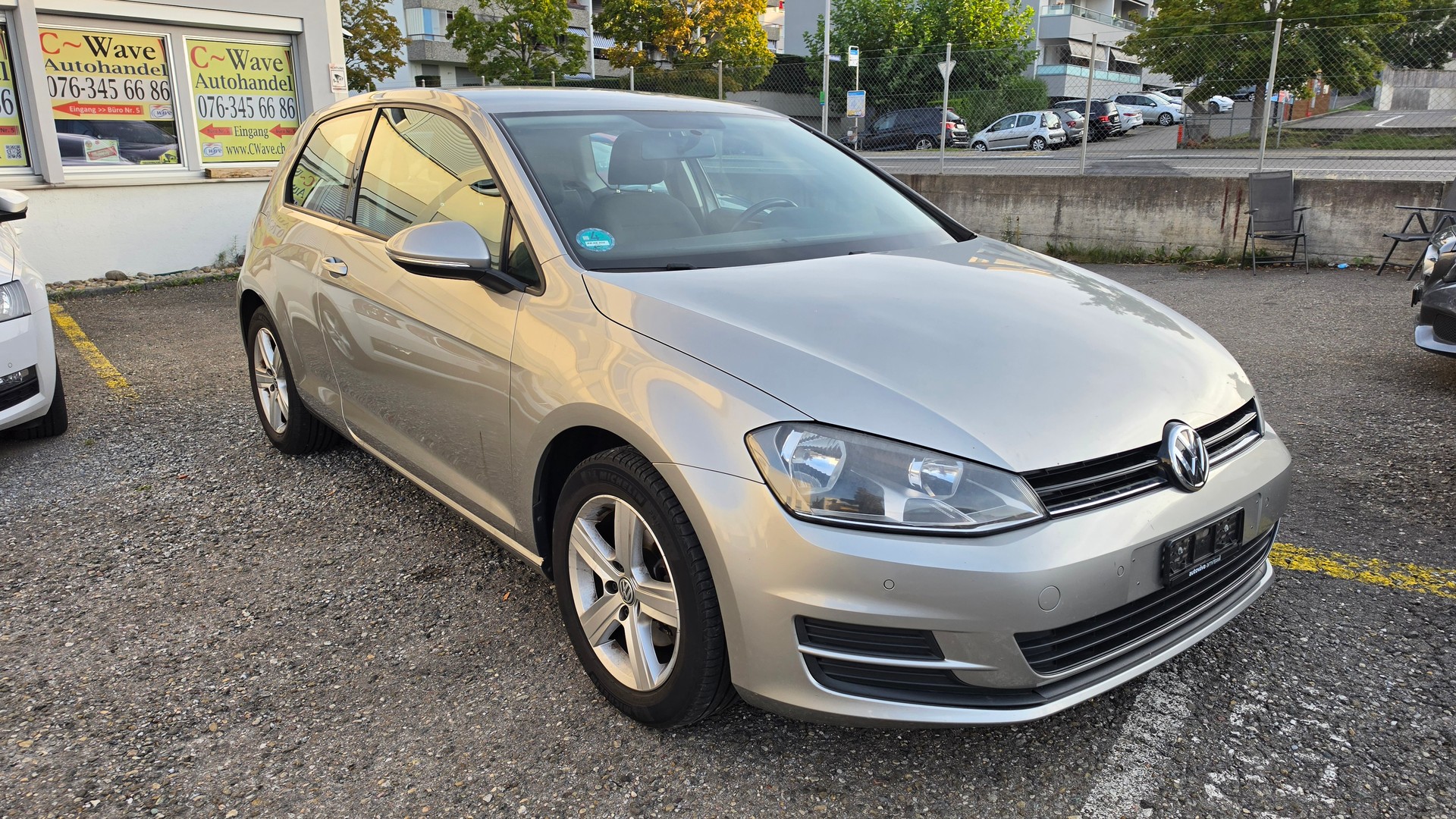 VW Golf 1.2 TSI BlueMotion Technology Team-image-6