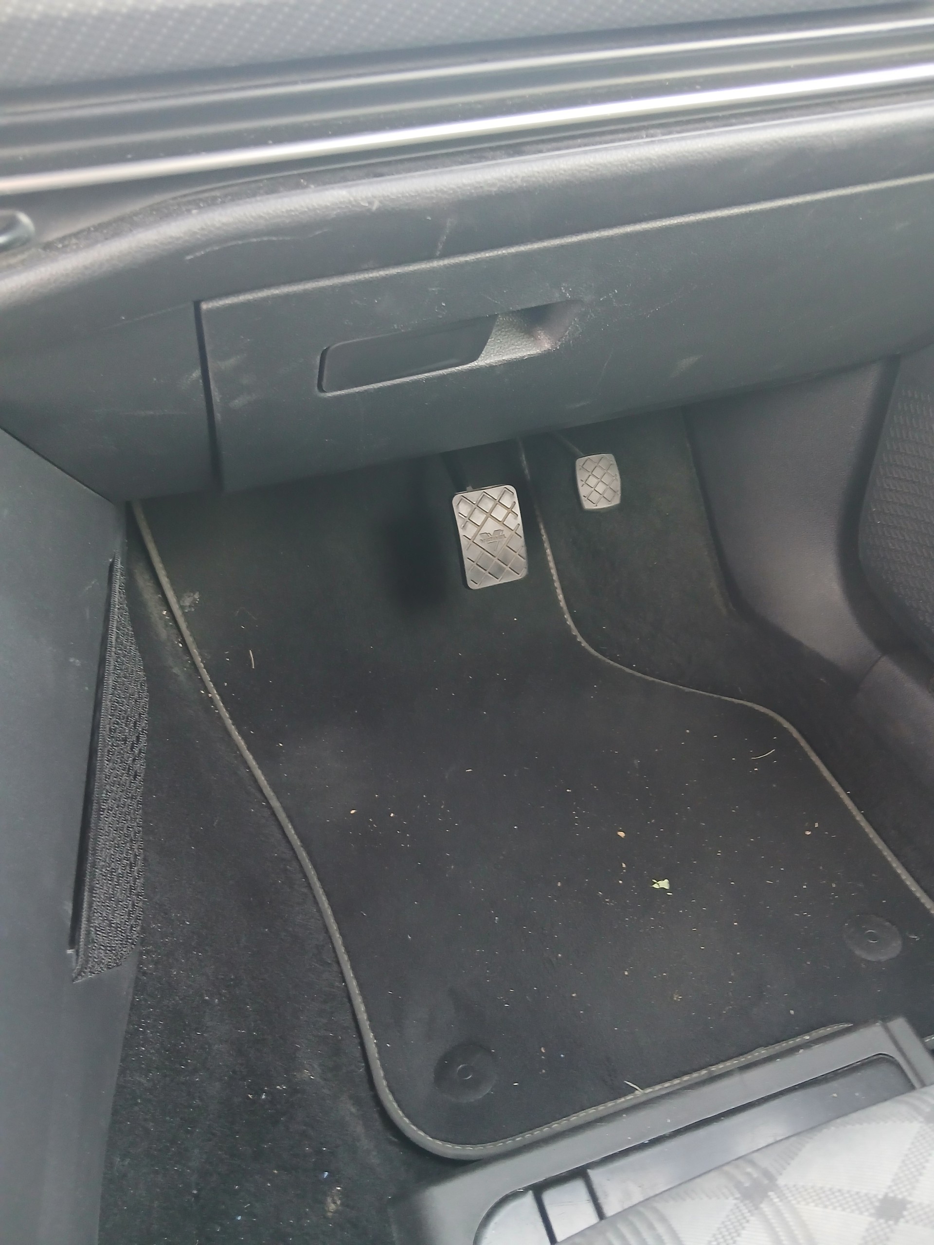 VW Golf 1.5 eTSI mHEV ACT Style DSG-image-10