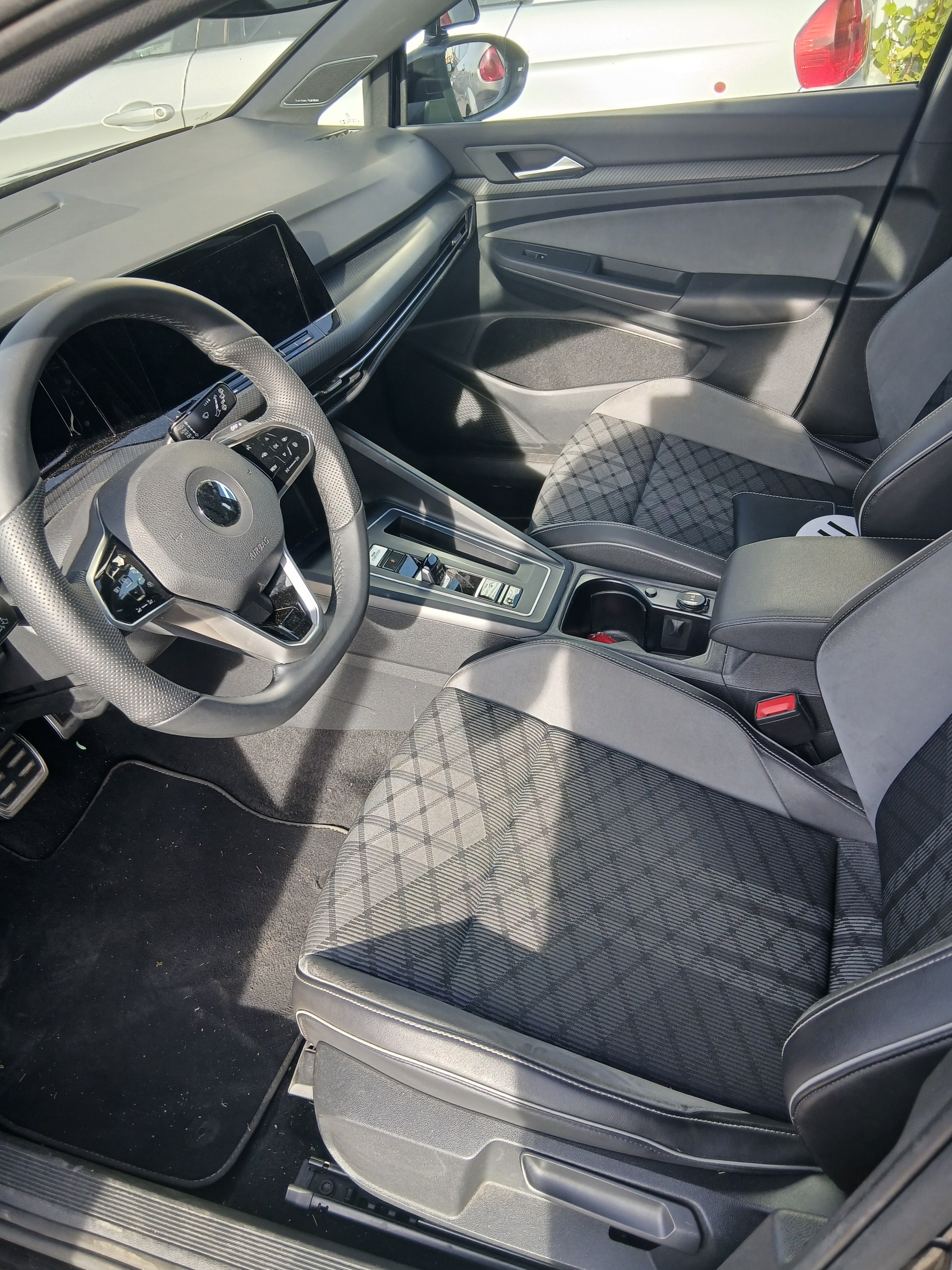 VW Golf 1.5 eTSI mHEV ACT Style DSG-image-7