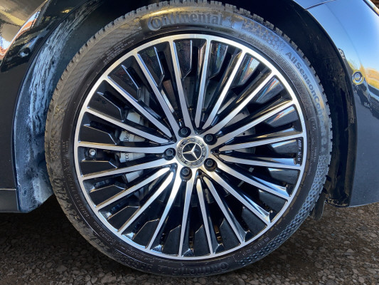 MERCEDES-BENZ E 220 d T 4M 9G-Tronic-image-8