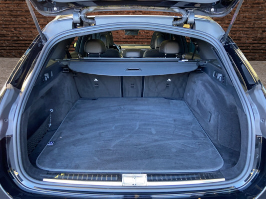 MERCEDES-BENZ E 220 d T 4M 9G-Tronic-image-7