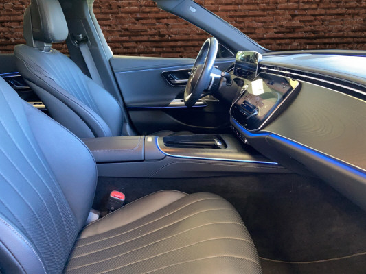 MERCEDES-BENZ E 220 d T 4M 9G-Tronic-image-12
