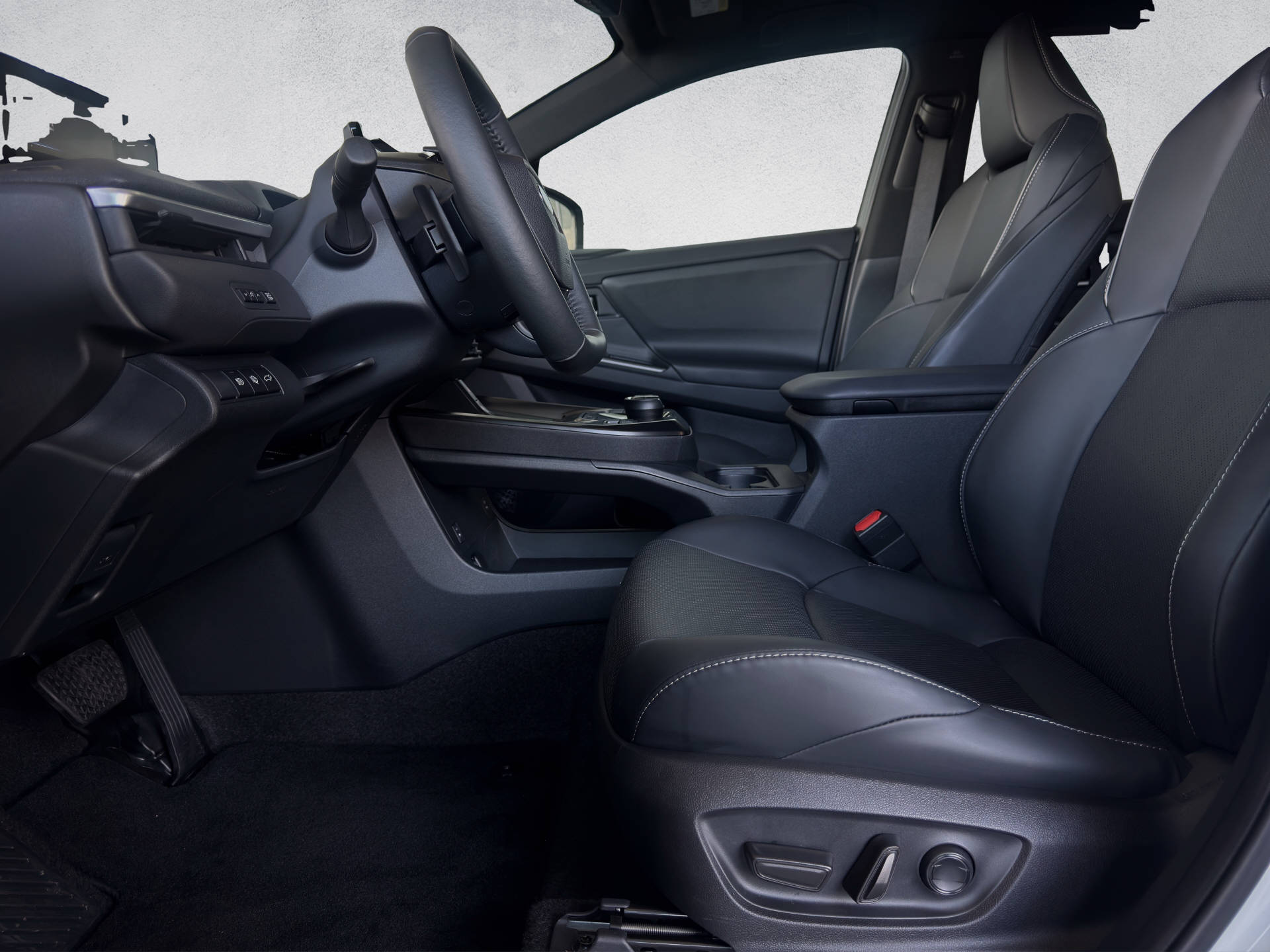 SUBARU Solterra eV Luxury AWD-image-9