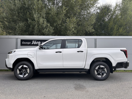 TOYOTA Hilux BEV Comfort AWD-image-2